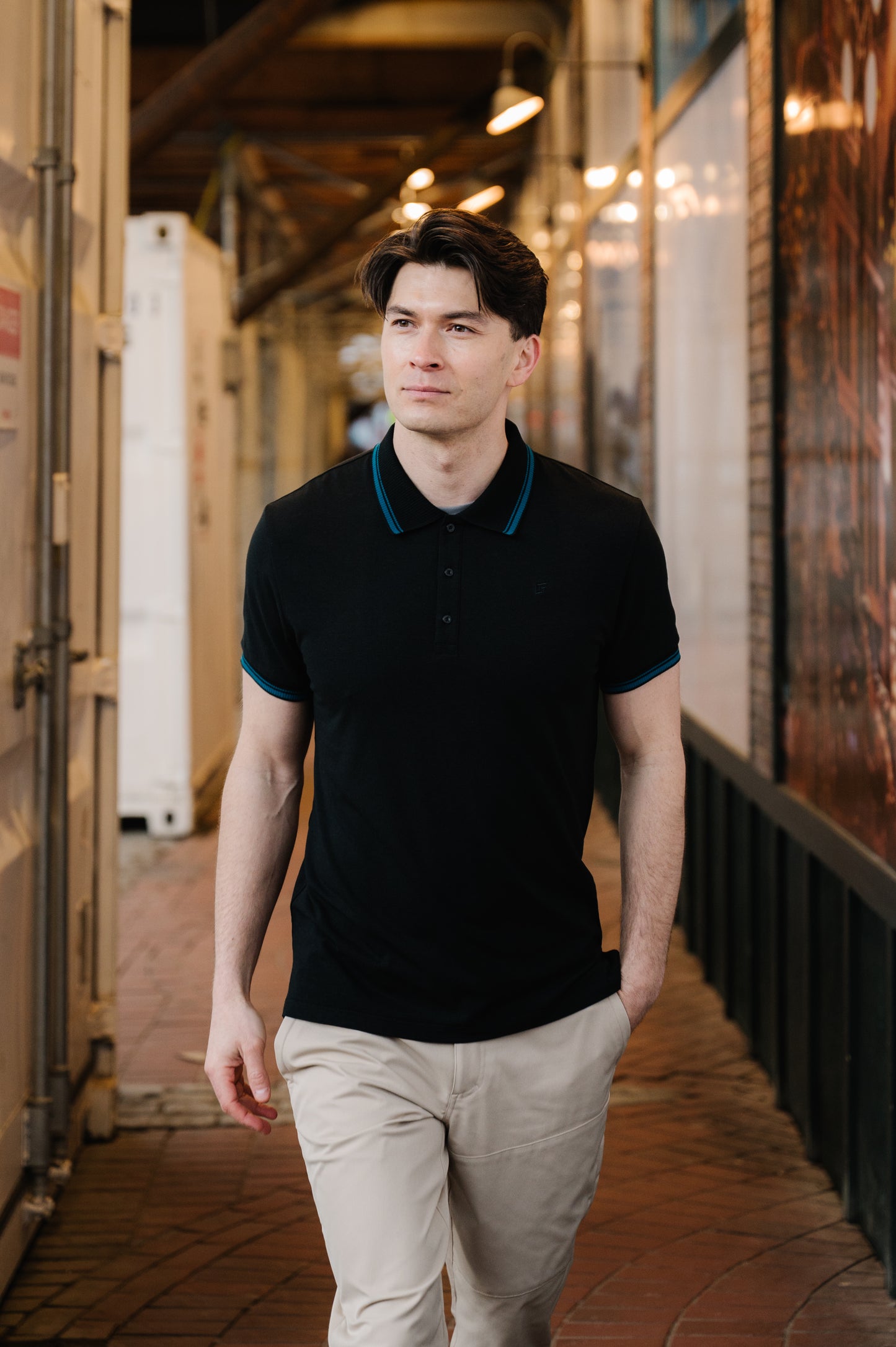 Model: Andy O, Size: Medium, Height: 6’/183cm