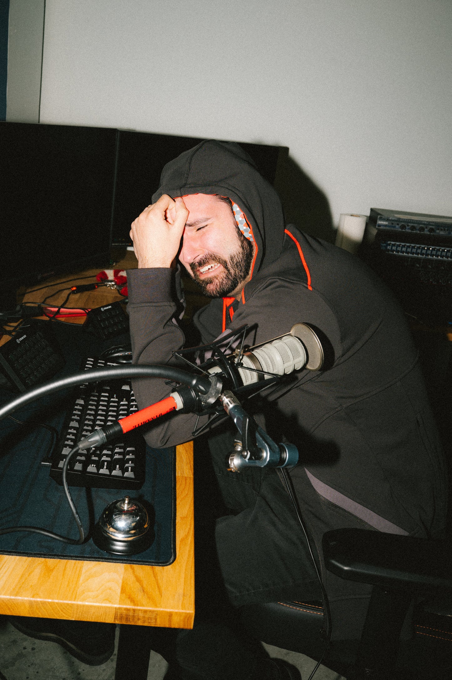 Model: Dan, Size: Large, Height: 6’2”/188cm