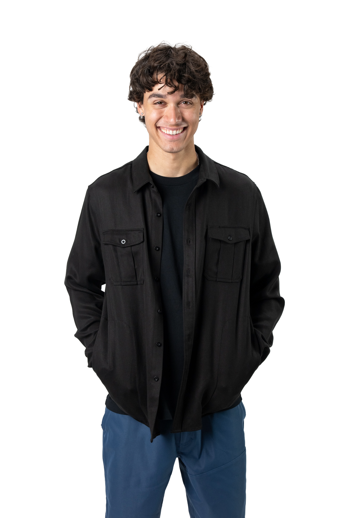 Model: Mateo Wood, Height 6’1½”. Size: Medium