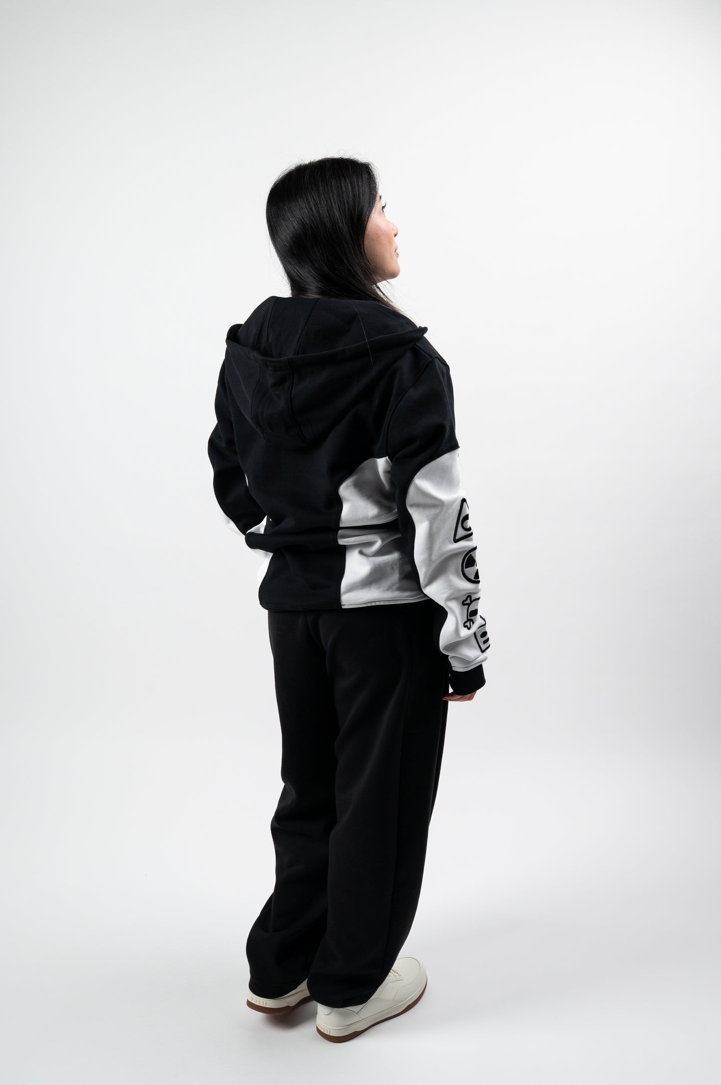 Model: Nicole Y, Size: Small, Height: 5’1”/155cm