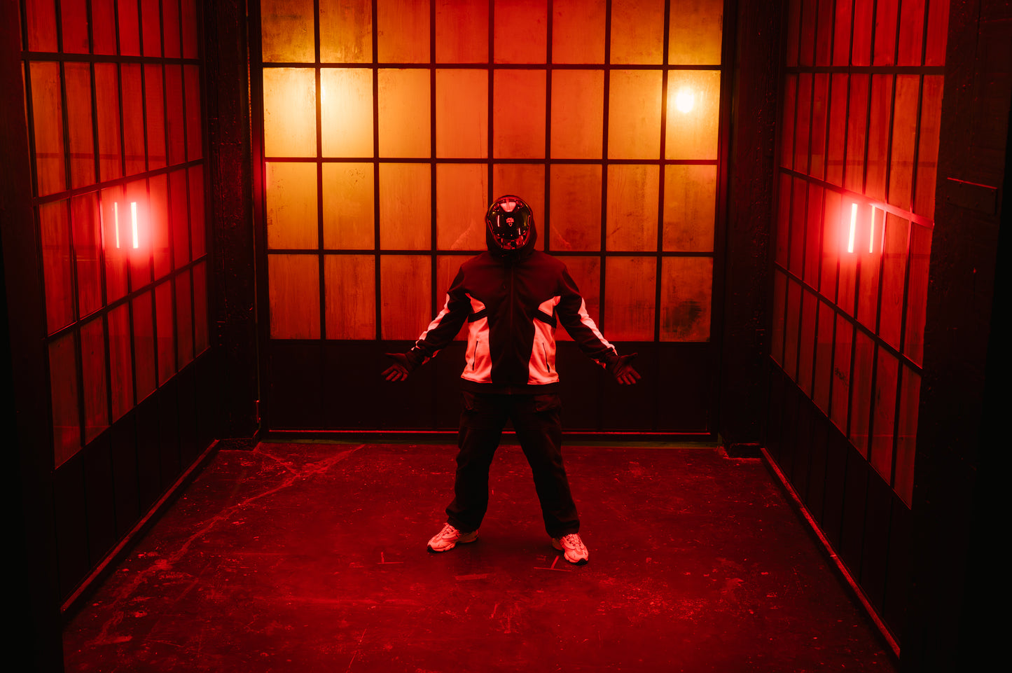 Model: Shahrad, Size: X-Large, Height: 5’11”/180cm