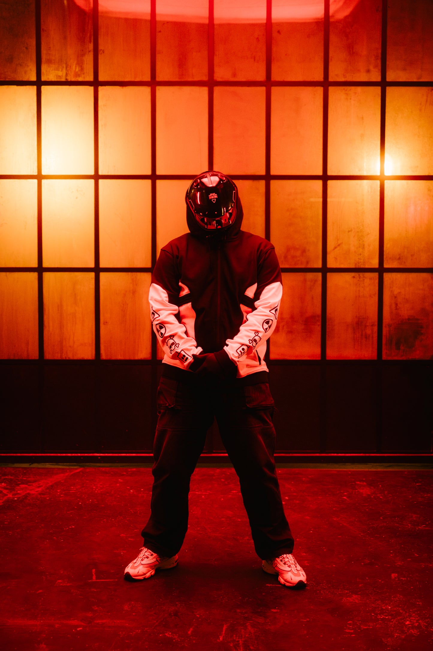 Model: Shahrad, Size: X-Large, Height: 5’11”/180cm