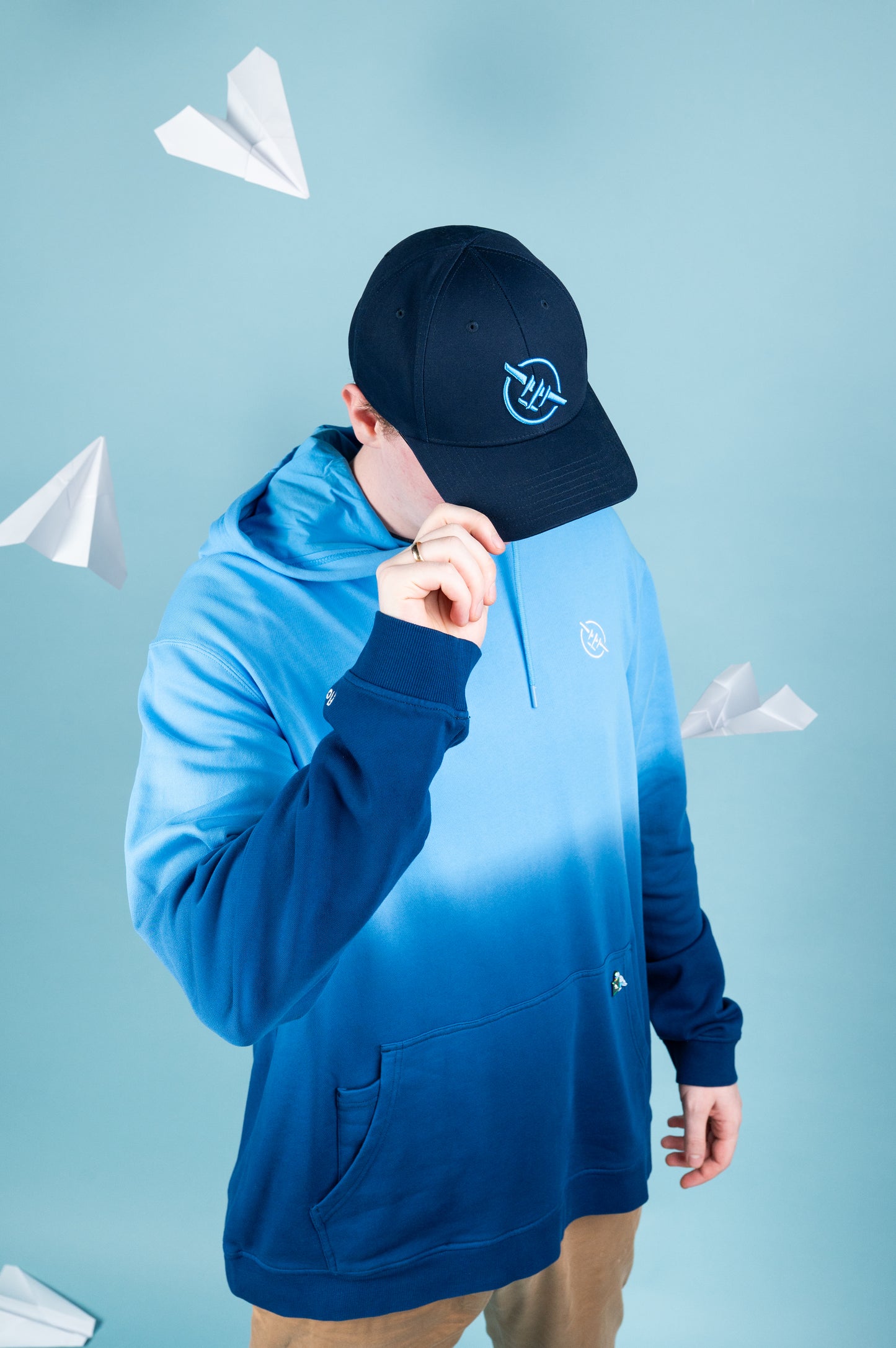 Model: Konrad, Size: Medium