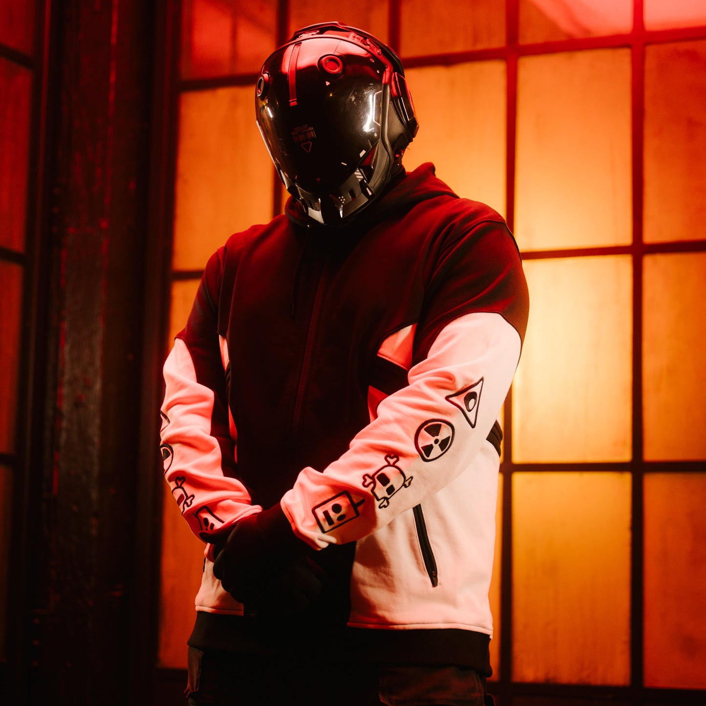 Model: Shahrad, Size: X-Large, Height: 5’11”/180cm