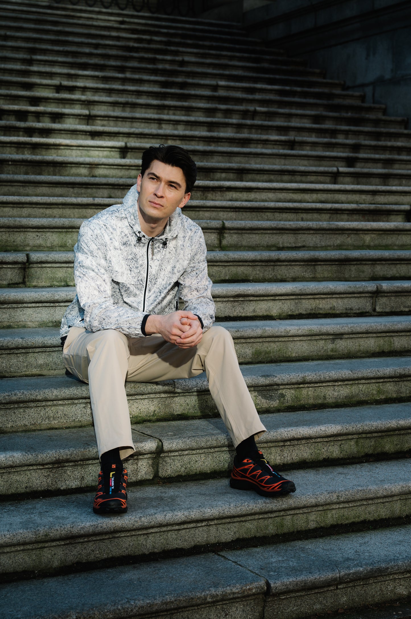 Model: Andy O, Size: 32" Regular, Height 6’/183cm