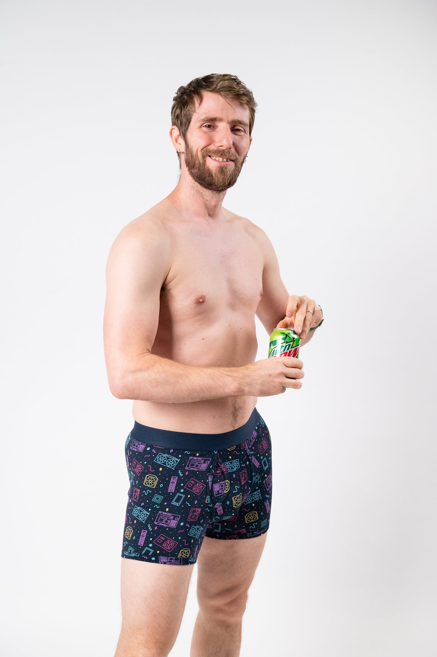 Model: Linus, Size: Medium, Height: 5’6”/168cm