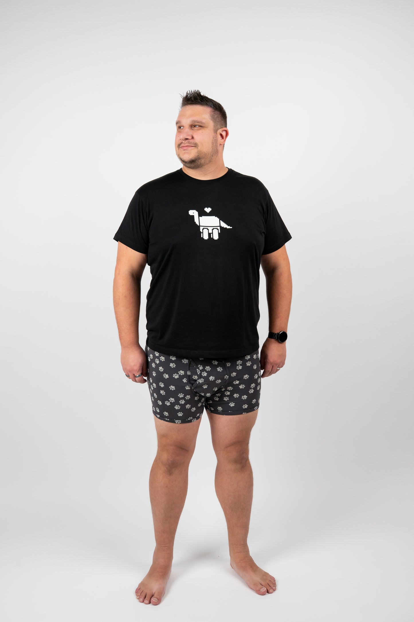 Model: David P, Size: XX-Large, Height: 6’4”/193cm