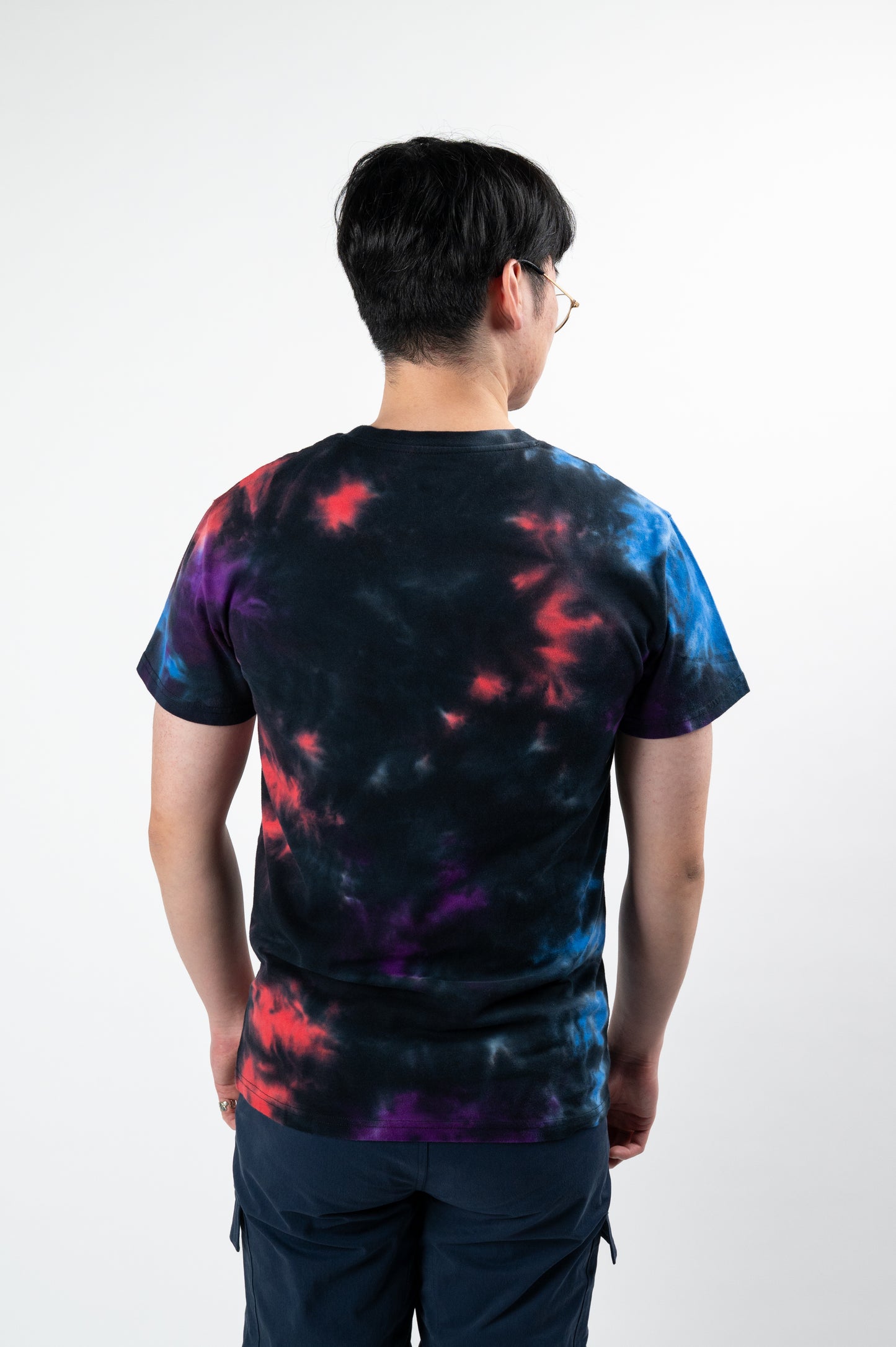 Model: Victor, Size: Medium, Height: 6’/183cm