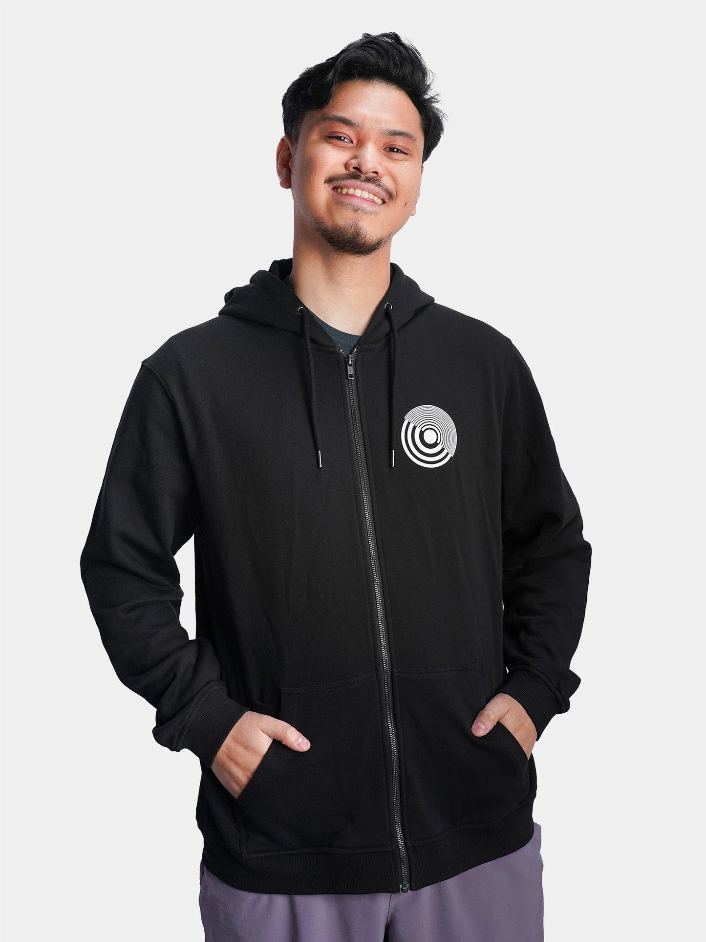 Model size: Large, Height: 5’8”/173cm