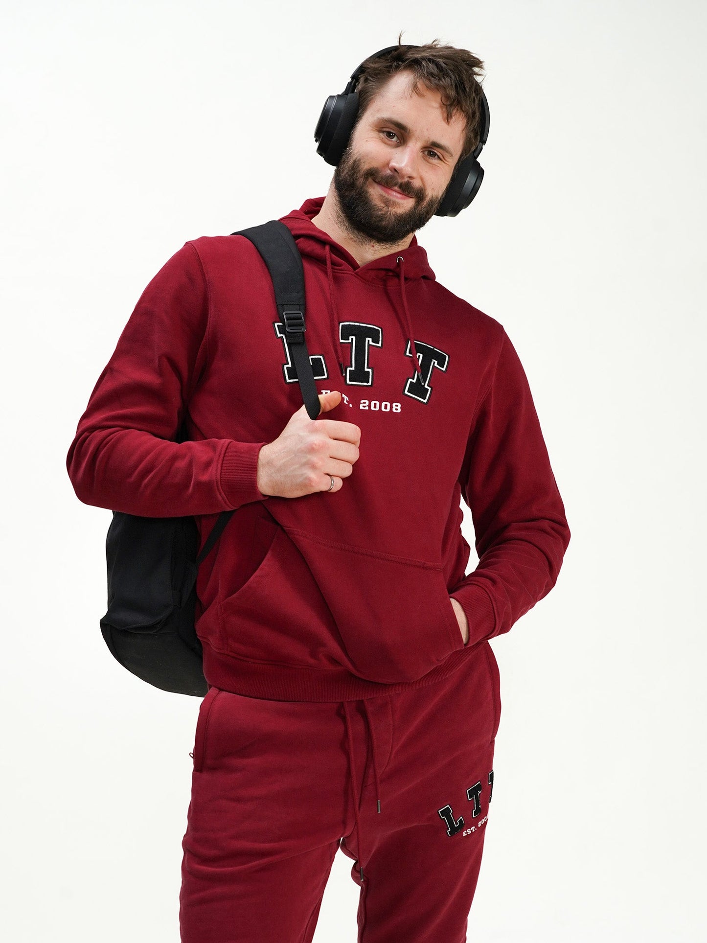 Model: Tynan, Size: Medium, Height: 6’4”/193cm