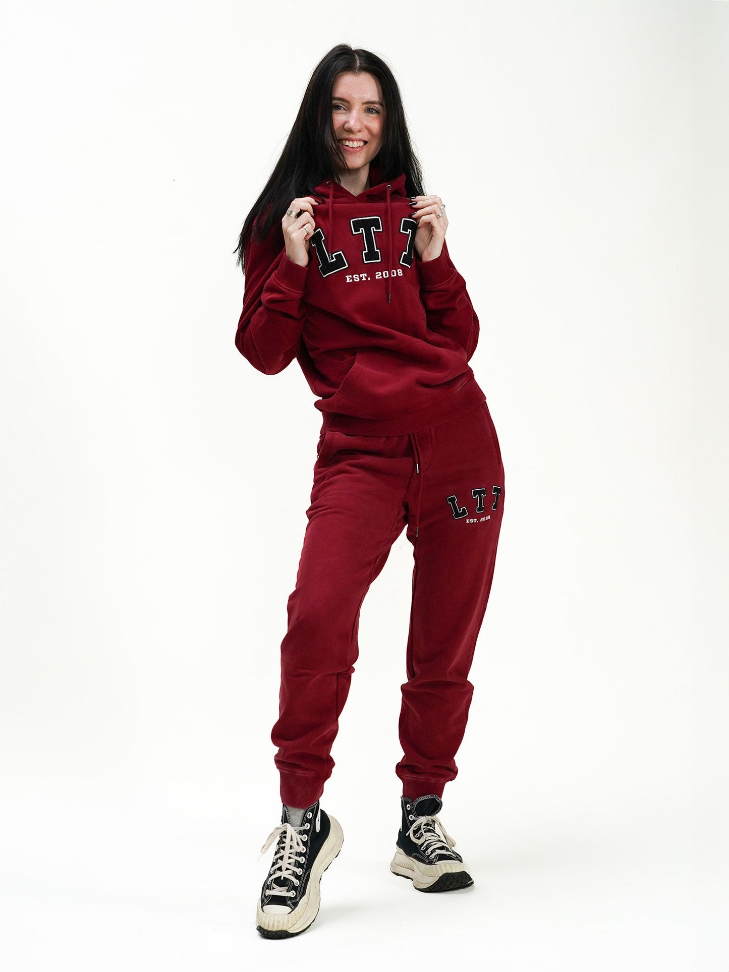 Model: Tatjana, Size: X-Small, Height: 5’7”/170cm