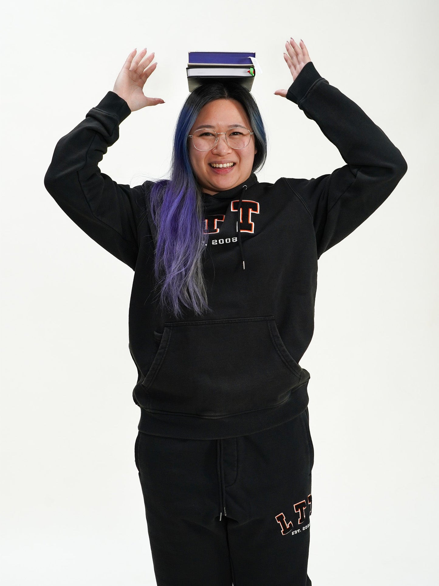 Model: Nicole, Size: Medium, Height: 5’1”/155cm