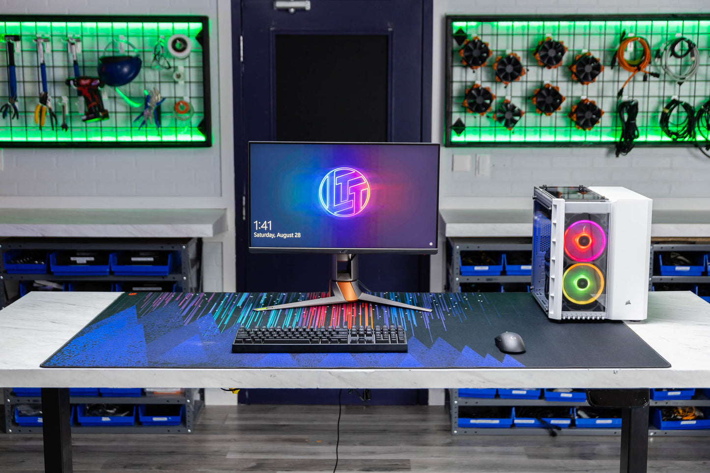 LTT Northern Lights Desk Pad