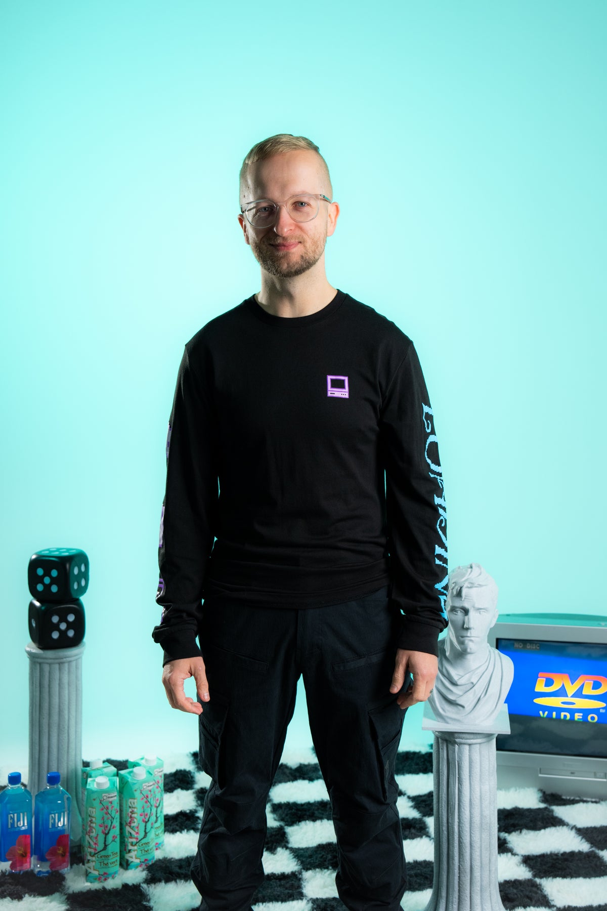 Model: Colton, Size: Medium, Height: 5’6”/168cm
