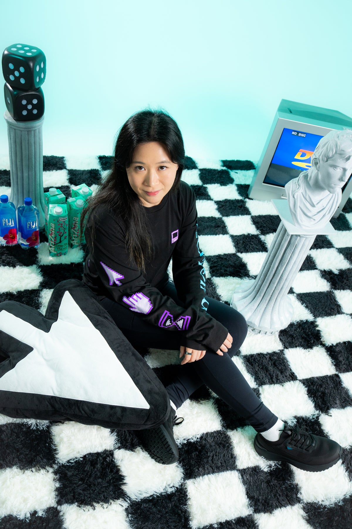 Model: Nicole Y, Size: Small, Height: 5’1”/155cm