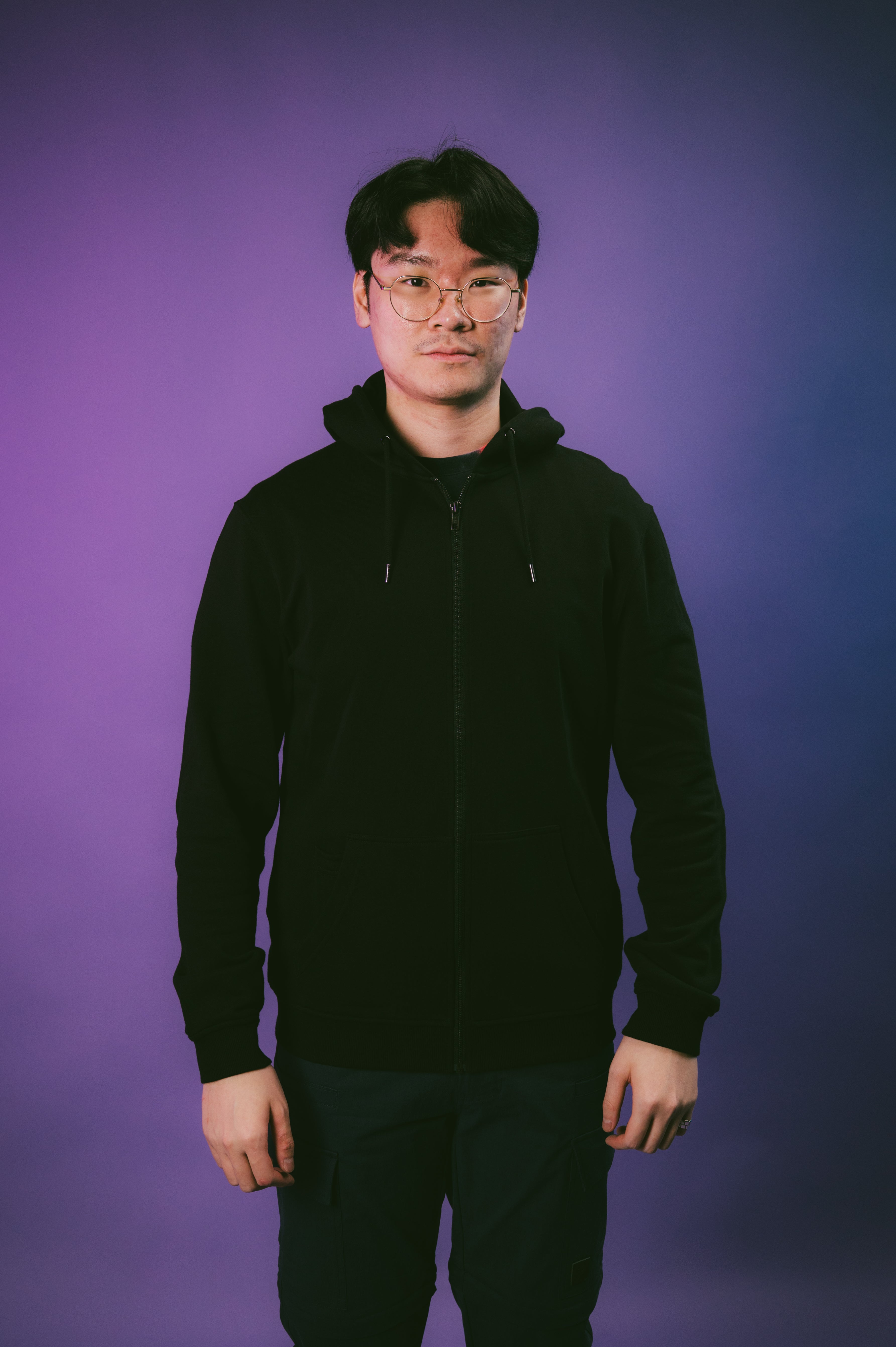 Model: Victor, Size: Medium, Height: 6’/183cm