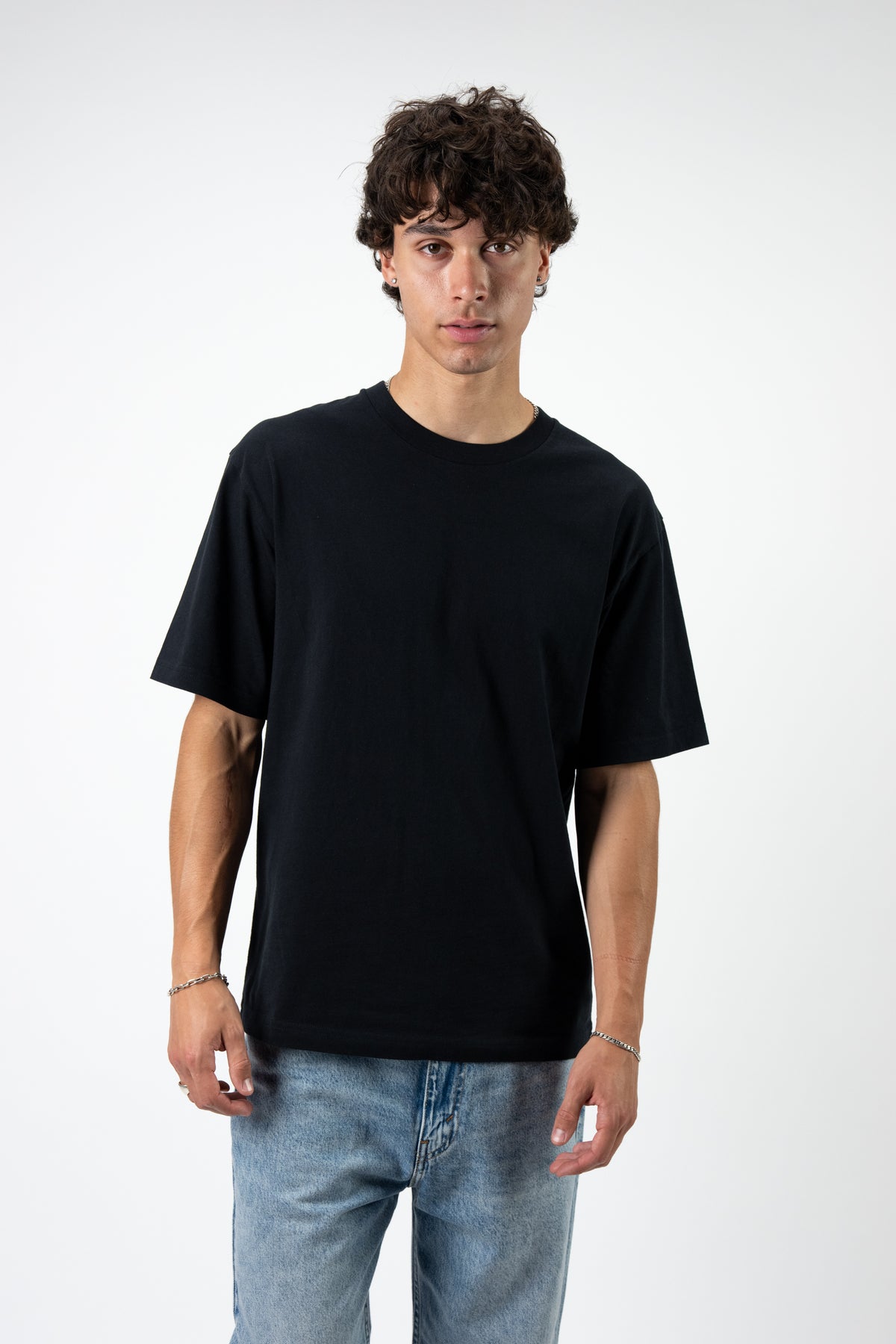 Model: Mateo, Size: Medium, Height: 6'1½"
#color_black
