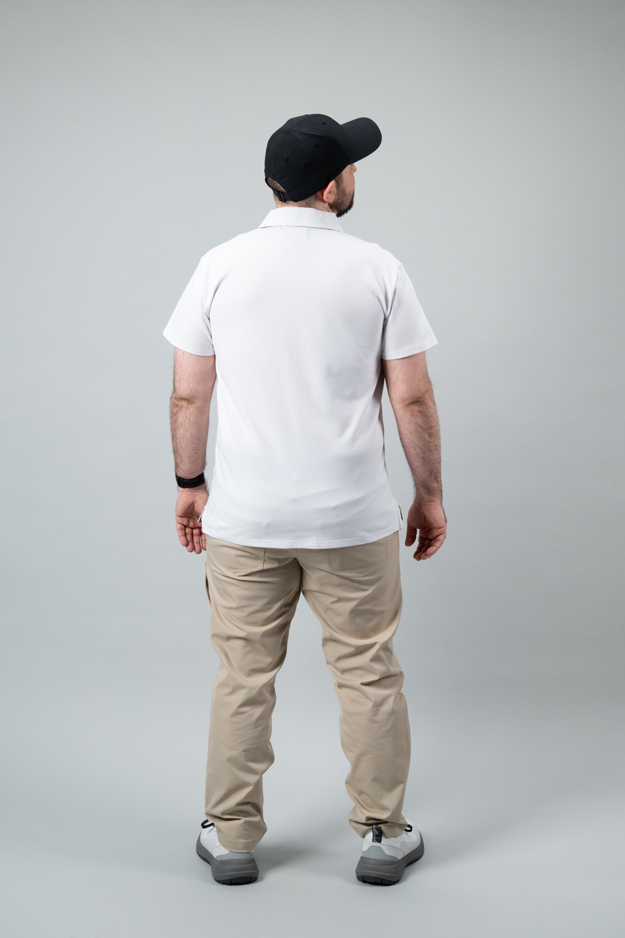 Model: Plouffe, Size: Large, Height: 5’7”/170cm