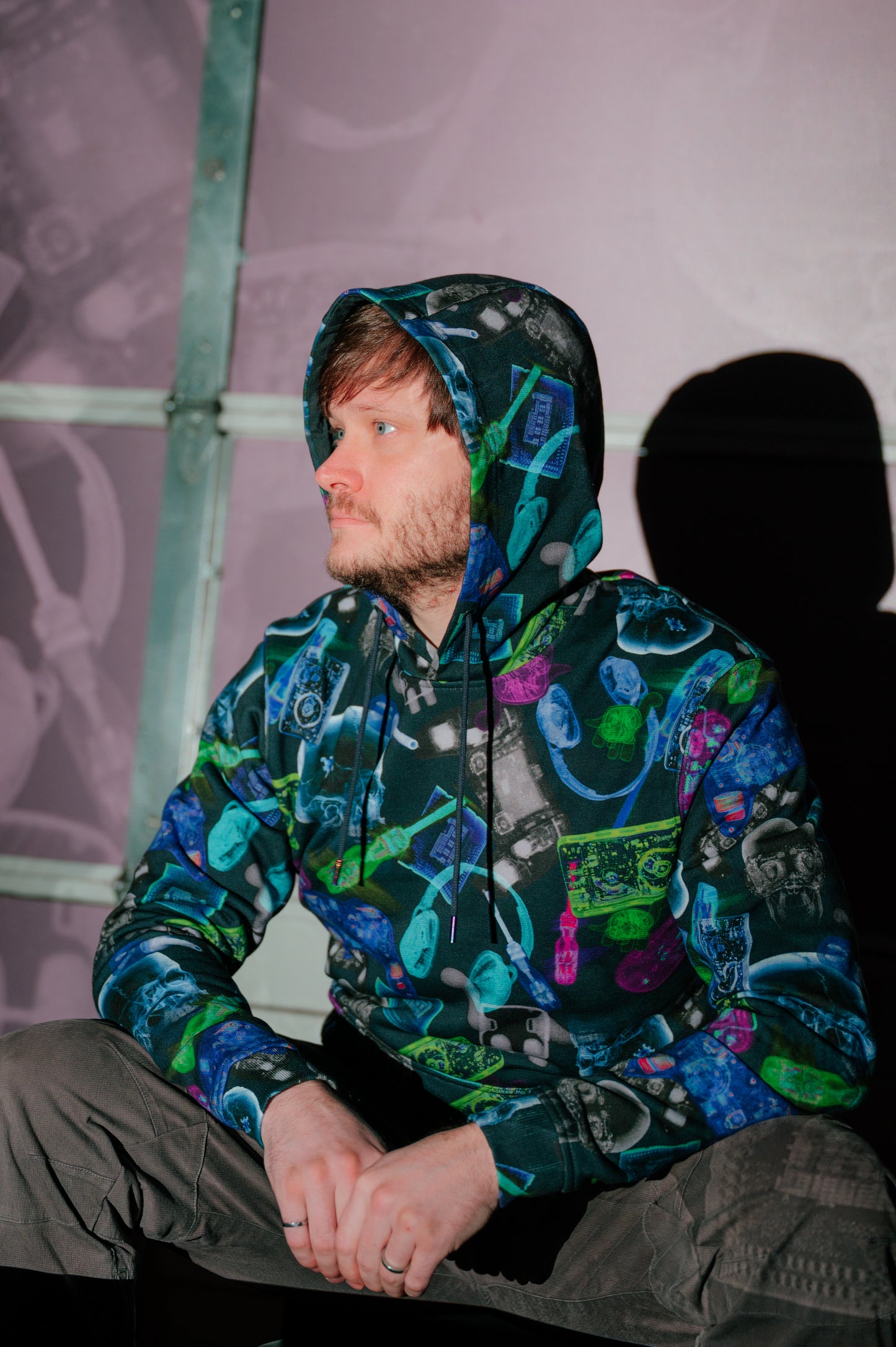 Model: Nate. Size: Medium, Height: 6’/182cm