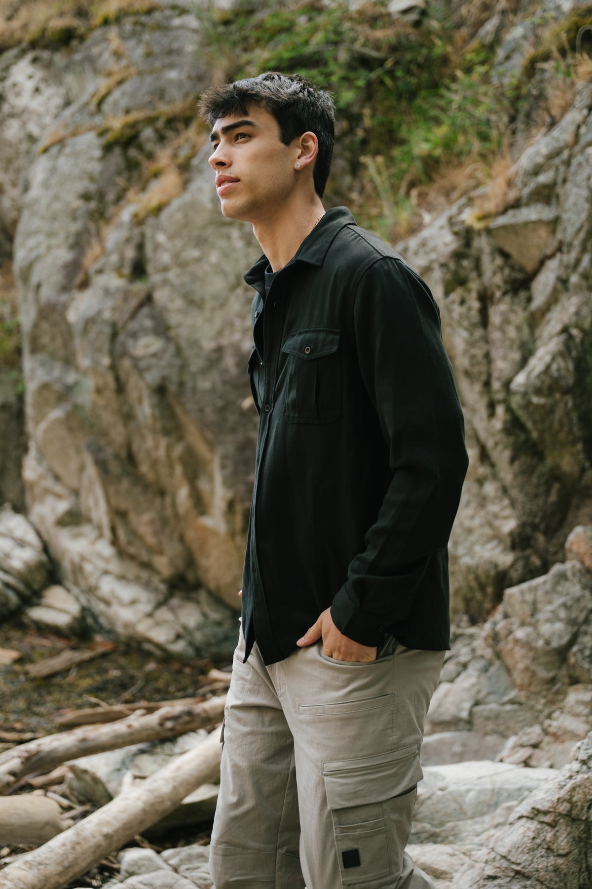 Model: Kai, Height: 6’2”, Size: Medium
