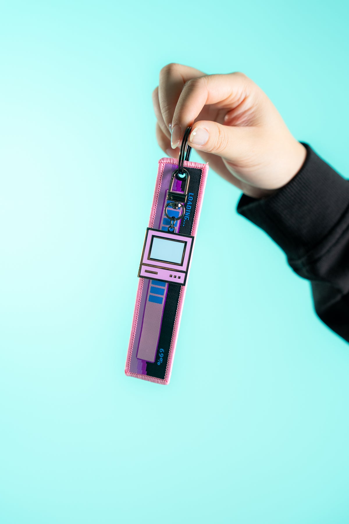Pixel Wave Flight Tag