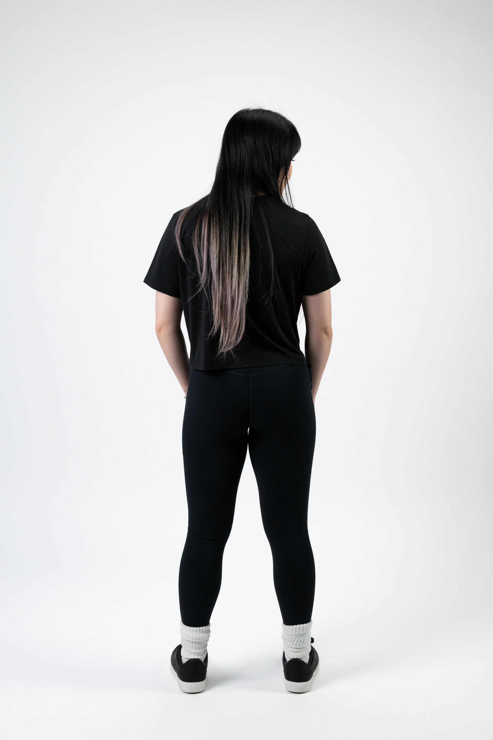 Model: Nicole Y, Size: X-Small, Height: 5’1”/155cm