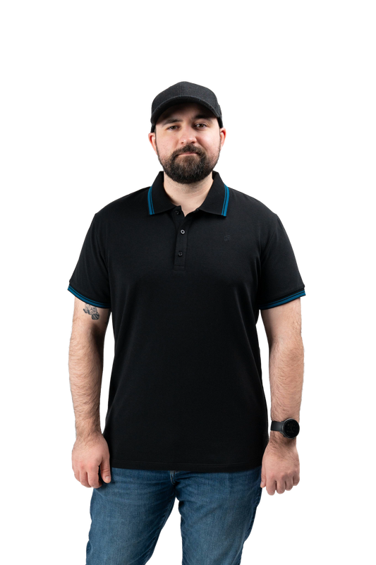 Model: Plouffe, Size: Large, Height: 5’7”/170cm