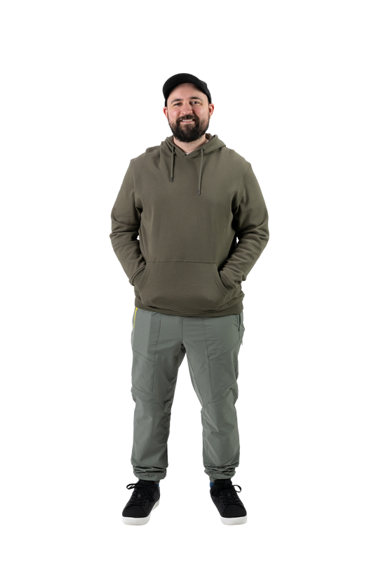 Model: Plouffe, Size: Large, Height: 5’7”/170cm