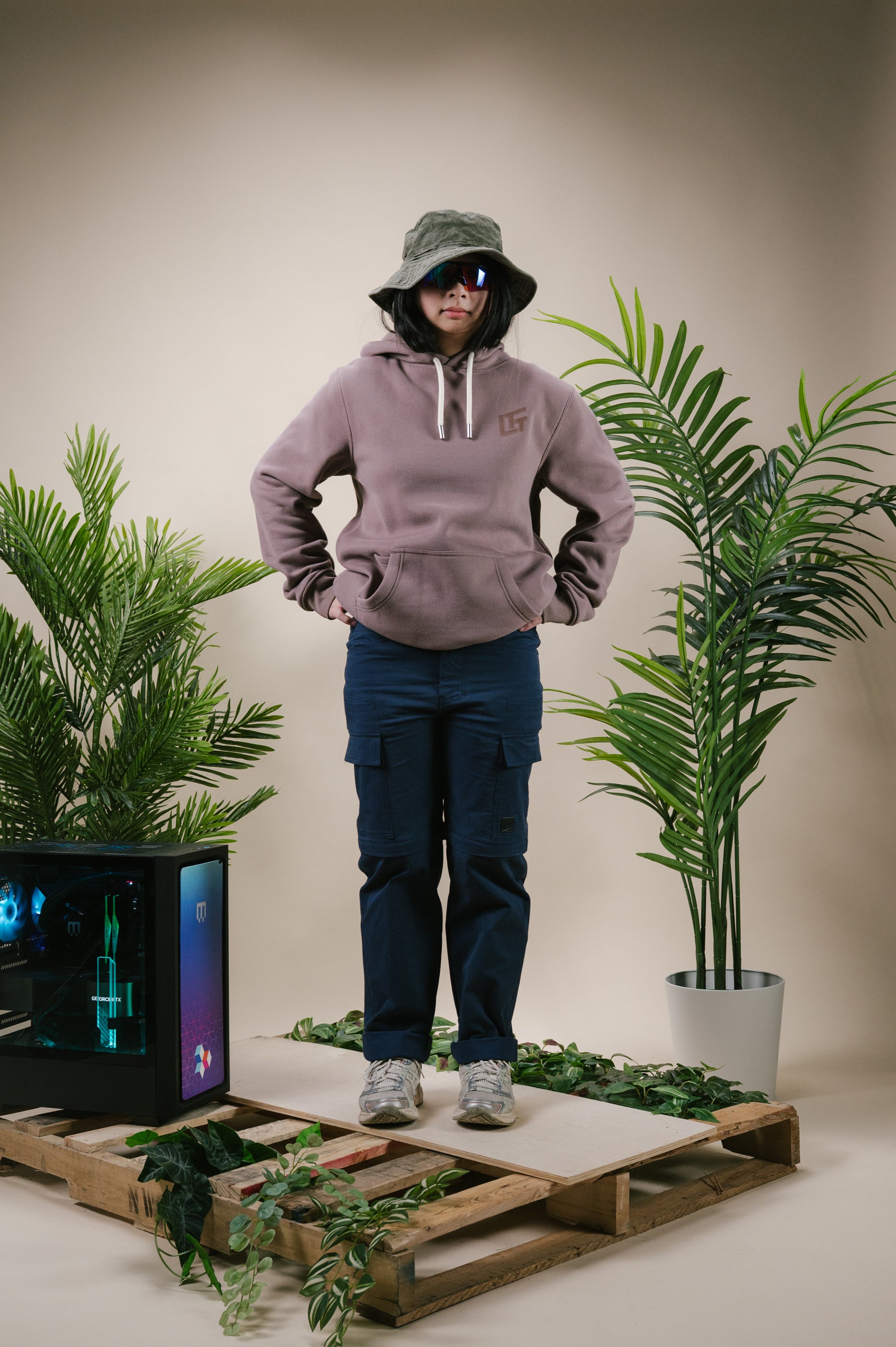 Model: Sammi, Size: 30", Height: 5’1”/155cm