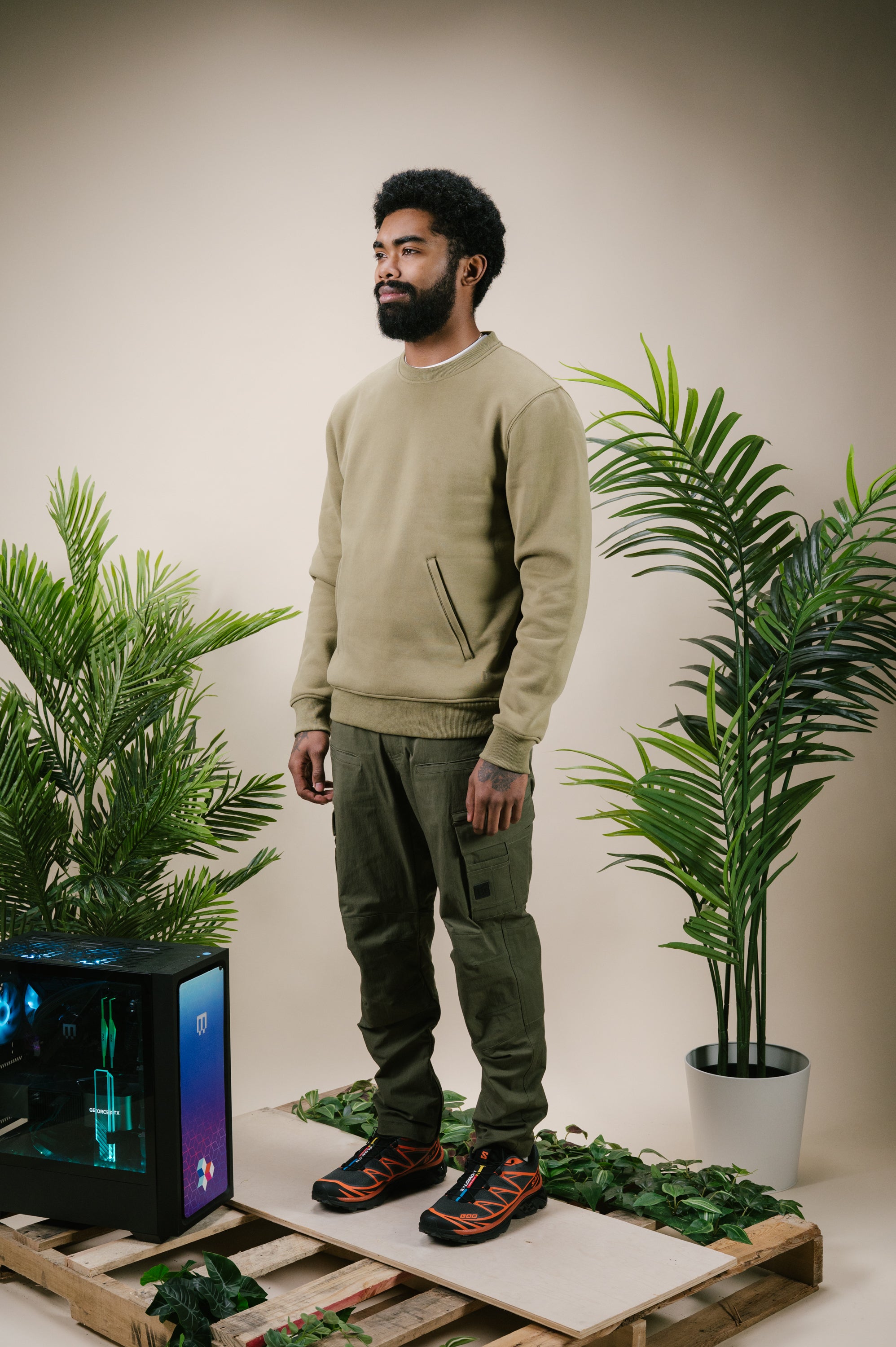 Model: Will, Size: Regular 36", Height: 5’10”/179cm
