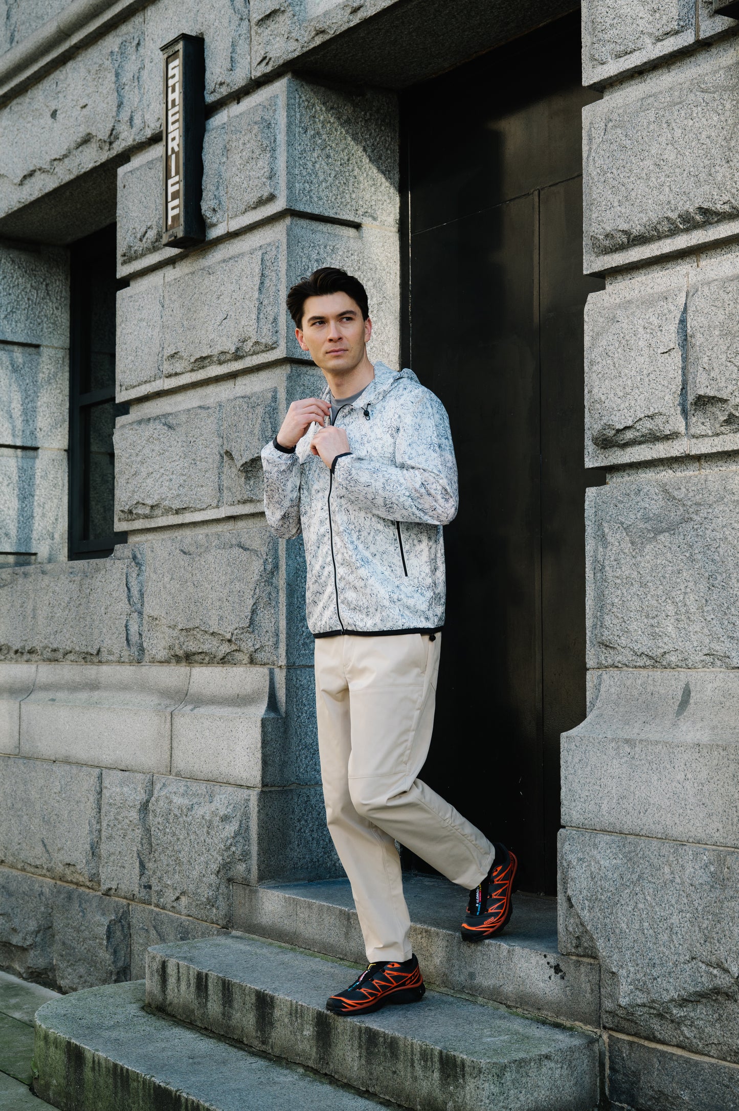 Model: Andy O, Size: Medium, Height 6’/183cm