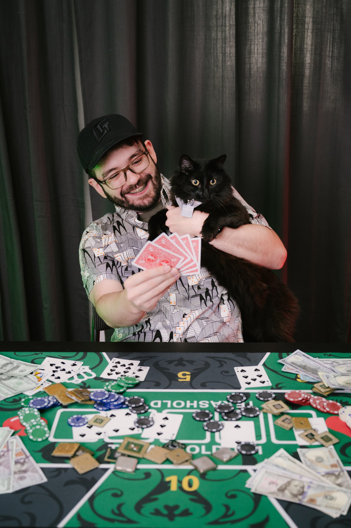 Model: Adam P, Size: Medium, Height: 5’8”/173cm