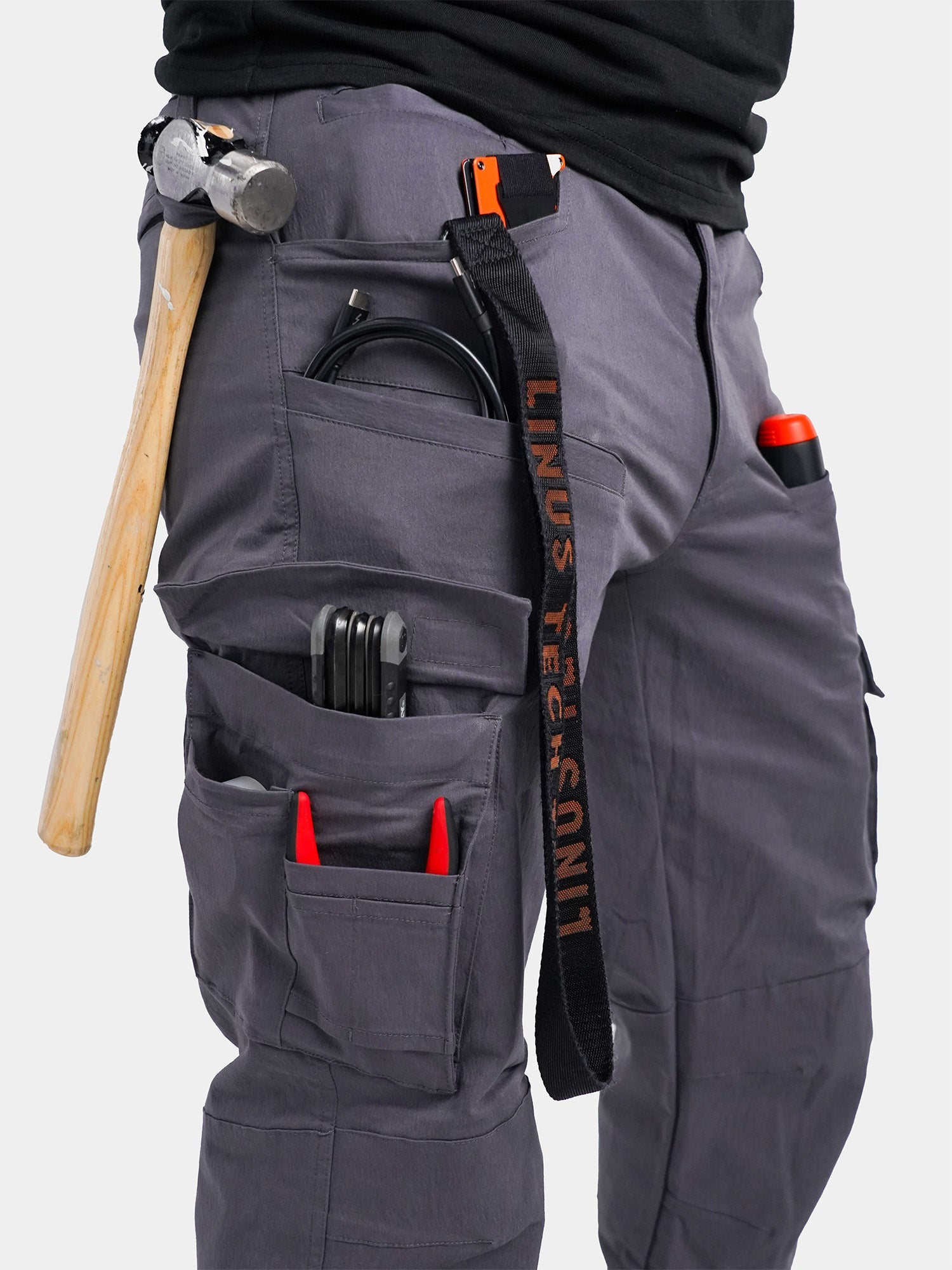 Model: Linus, Inseam: Regular (30"), Waist: 34", Height: 5’6”/168cm