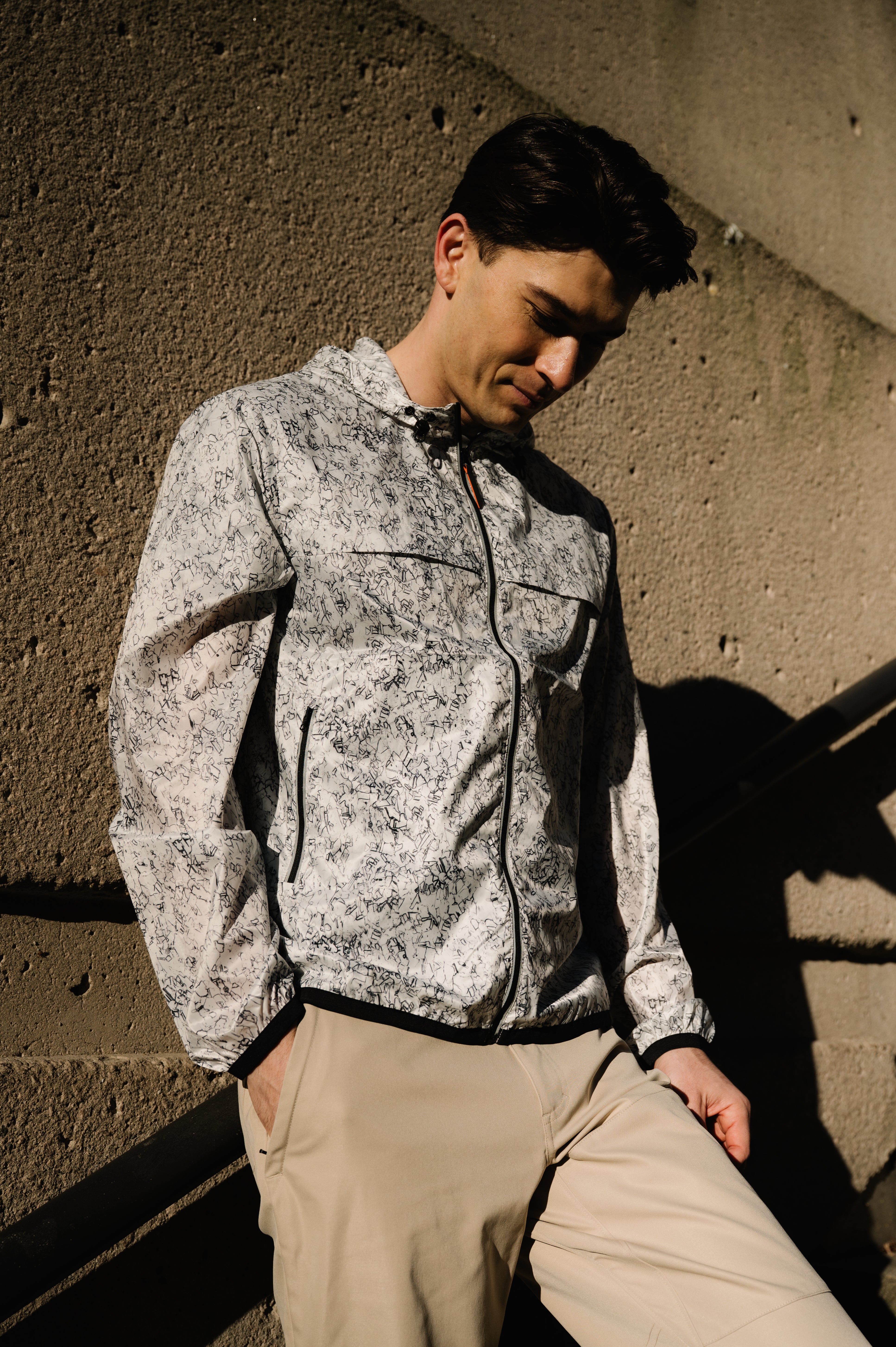 Model: Andy O, Size: Medium, Height 6’/183cm