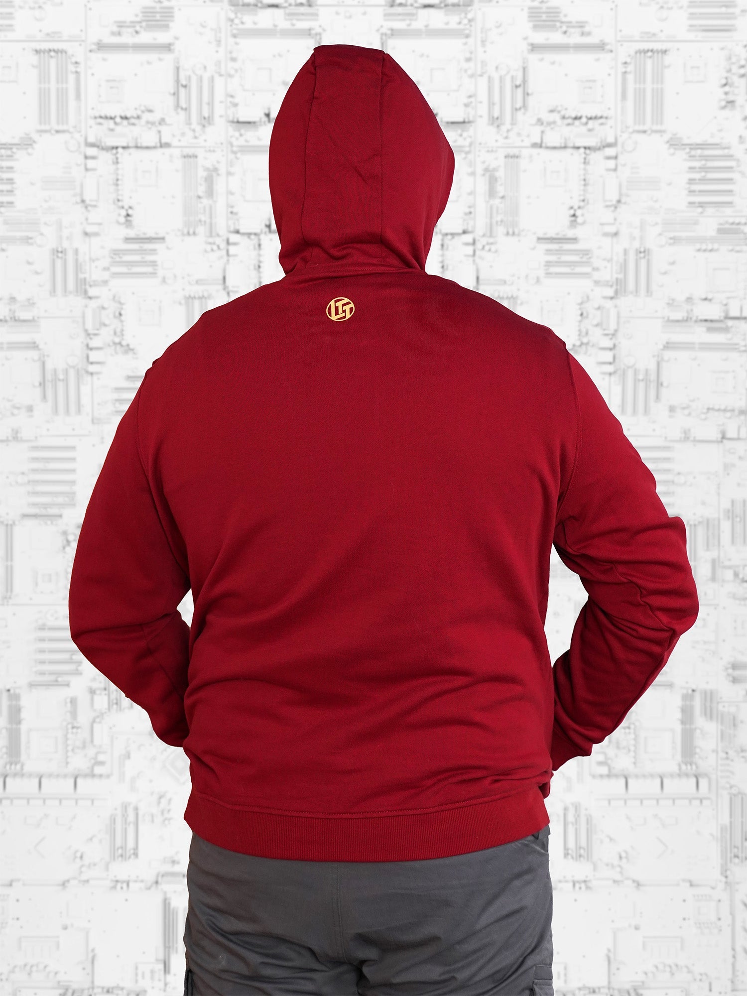 Model: Elijah, Size: X-Large, Height: 5’9”/175cm