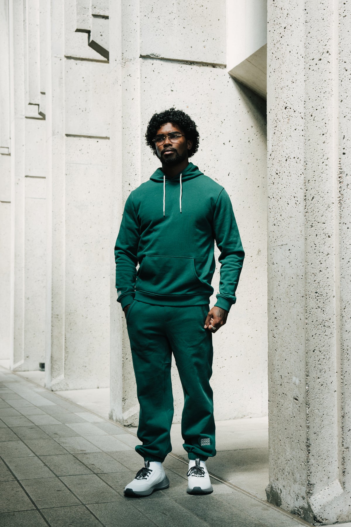Model: Will, Size: Medium, Height: 5'10"/179cm #color_dark green
