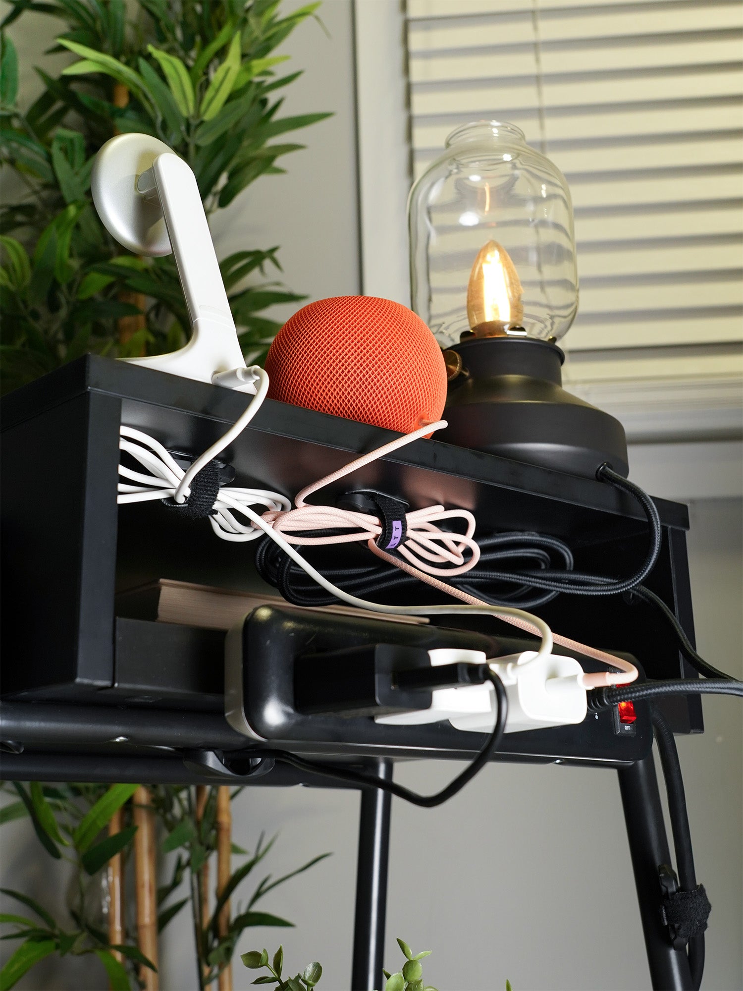 Magnetic Cable Management - Arch Room Solution