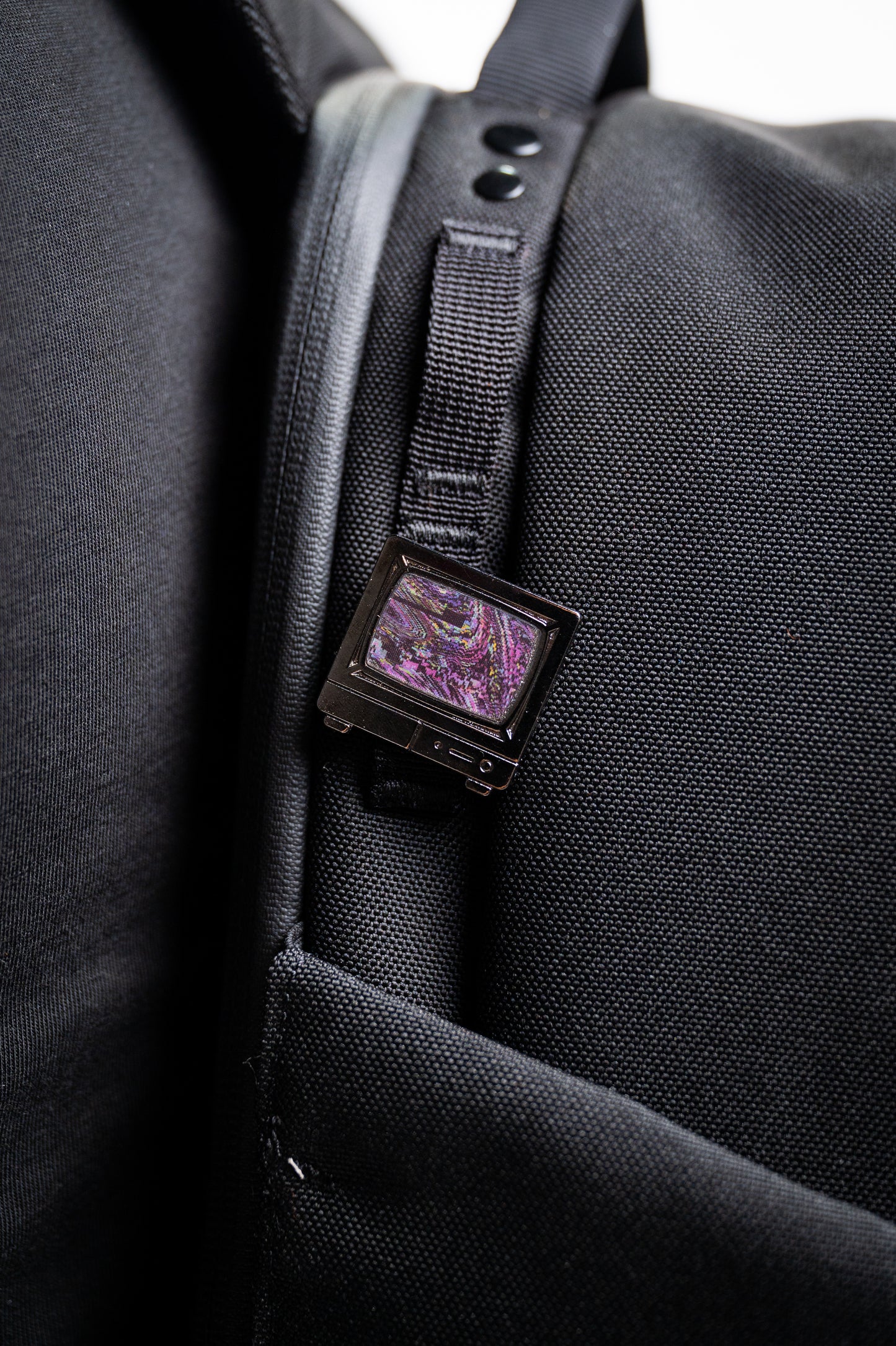 Glitch Lenticular Pin