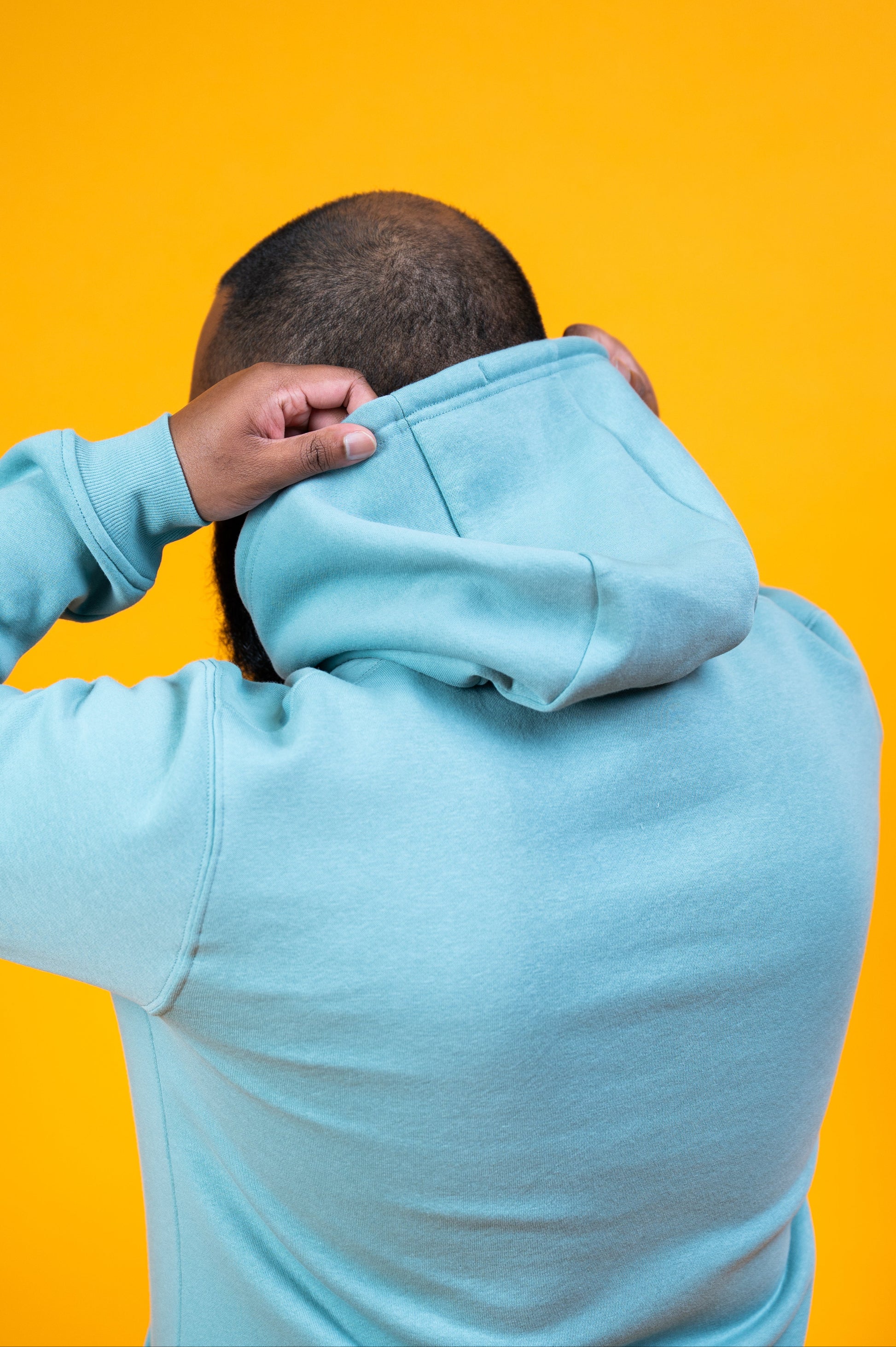 Model: Shawn C, Size: Large, Height: 5’6”/168cm