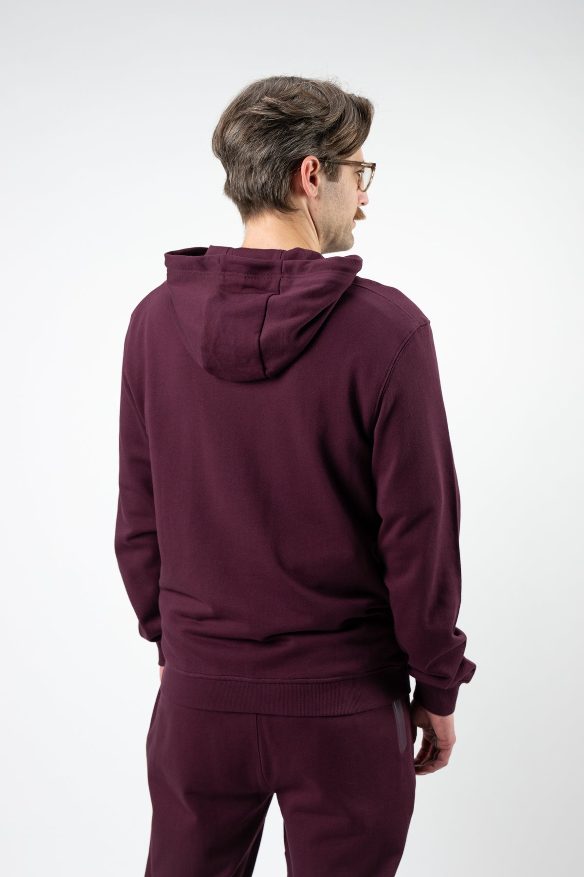 Model: Riley, Size: Medium, Height: 6’1”/185cm #color_fig