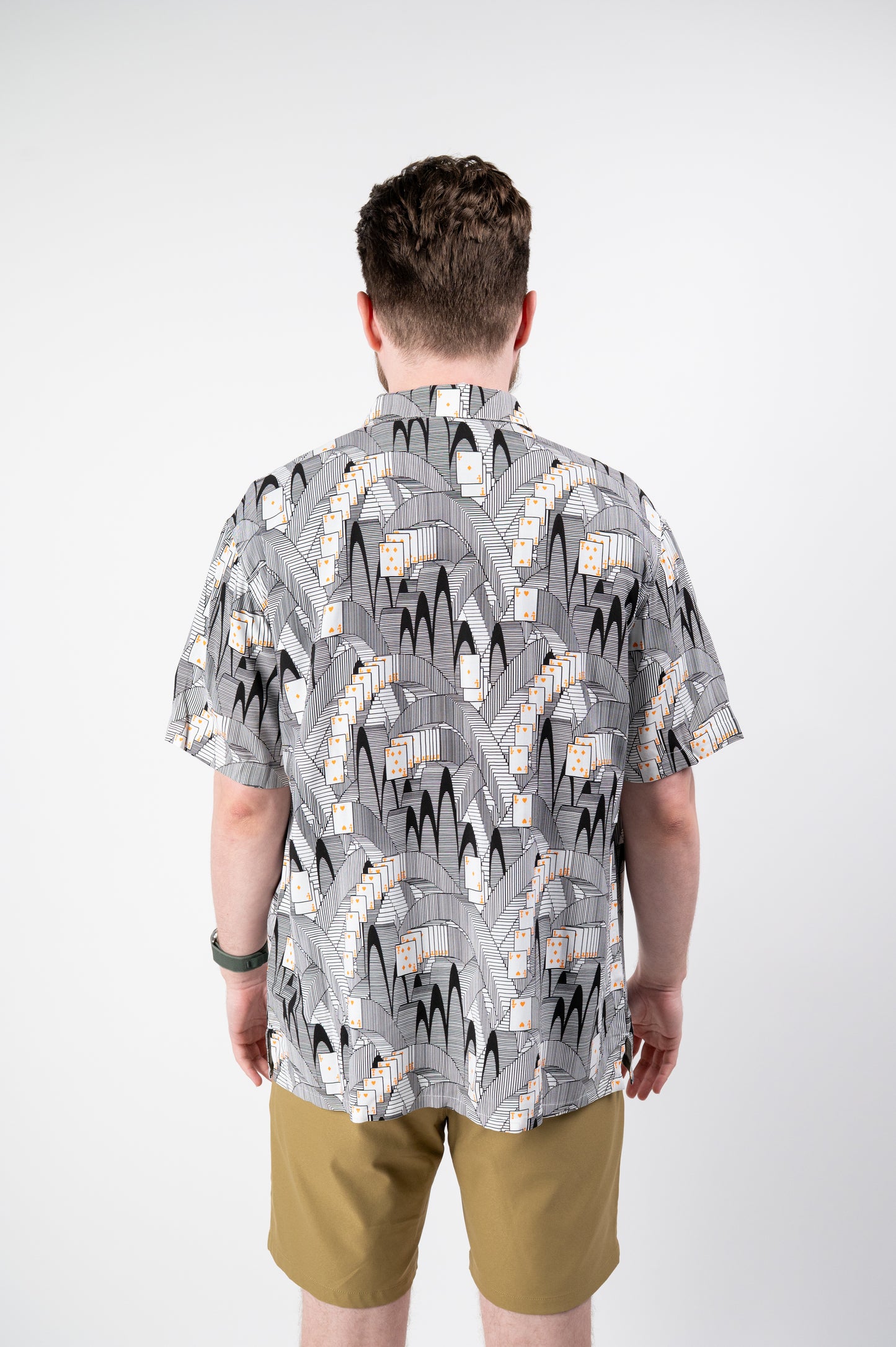 Model: Chewy, Size: Medium, Height: 6’2”/188cm