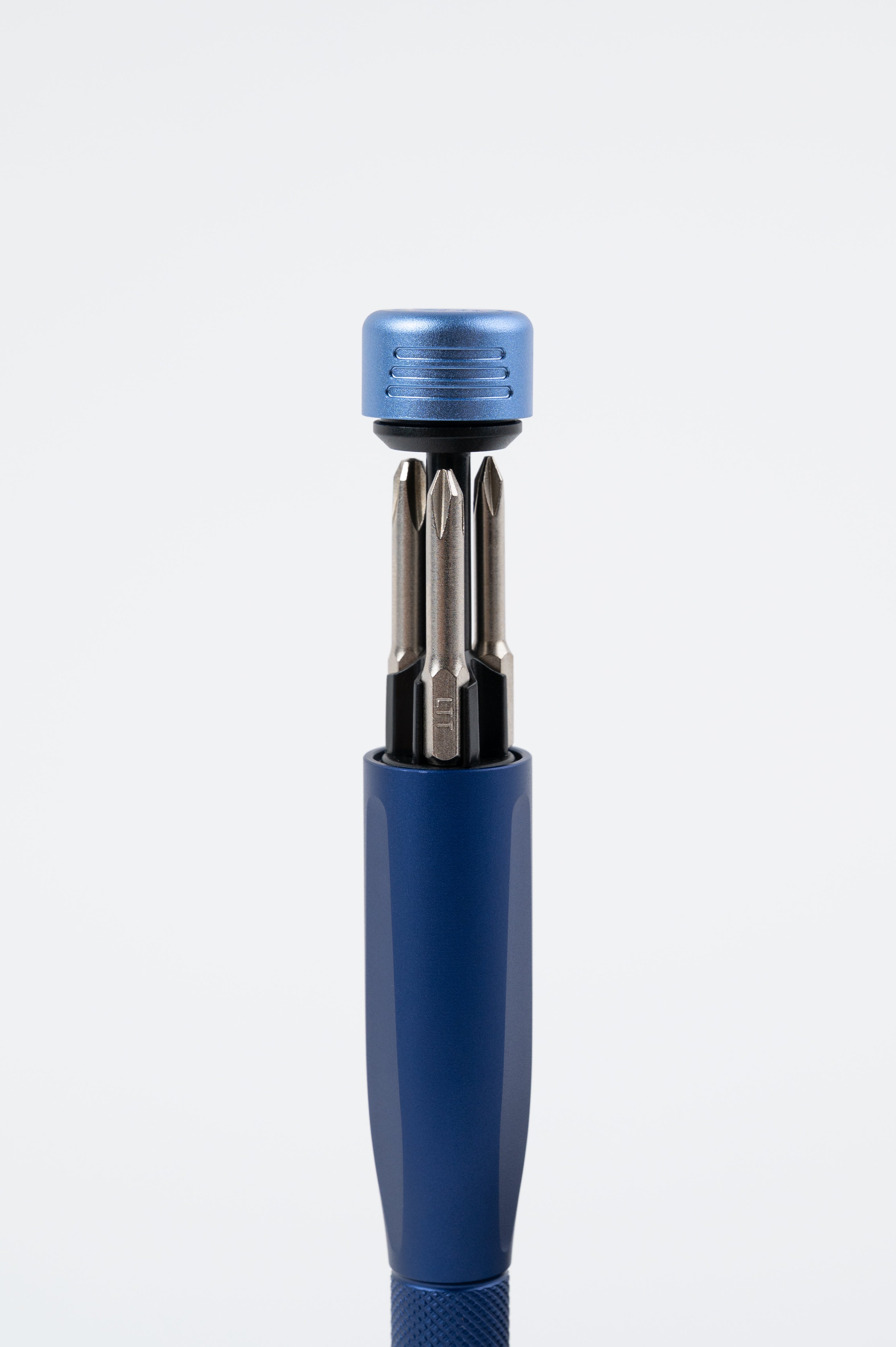 Tournevis multi-embouts de précision LTT Pro + jeu d'embouts 61 pièces