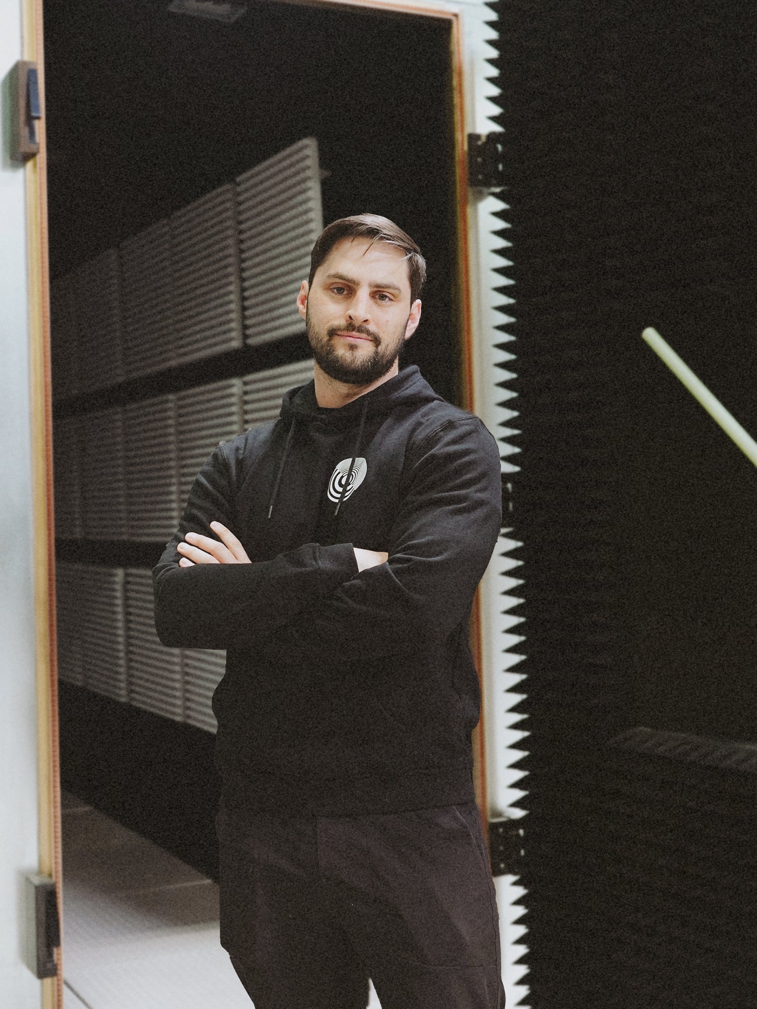 Model: James Strieb, Size: Medium, Height: 5’9”/175cm