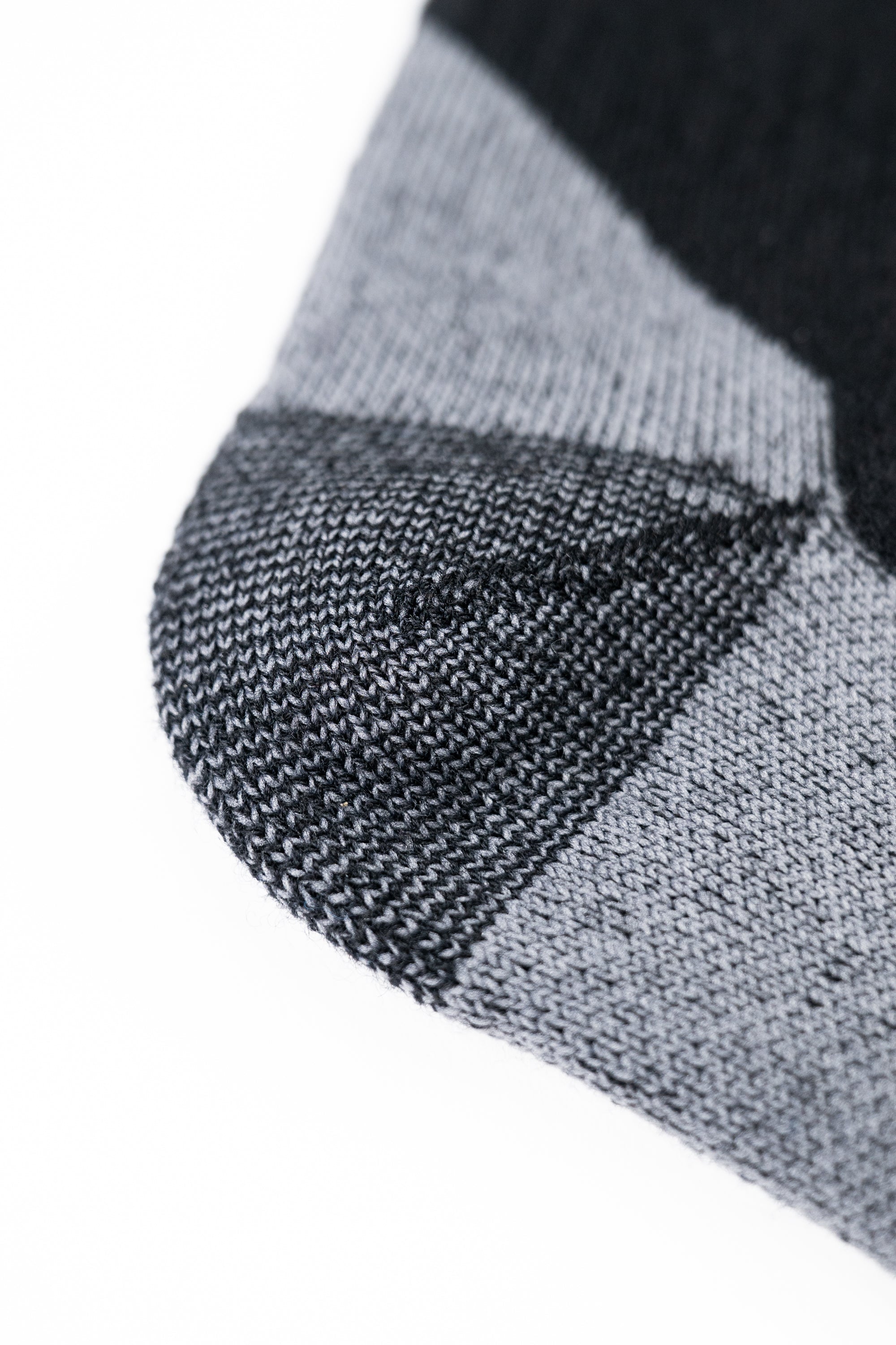 #color_black and grey
