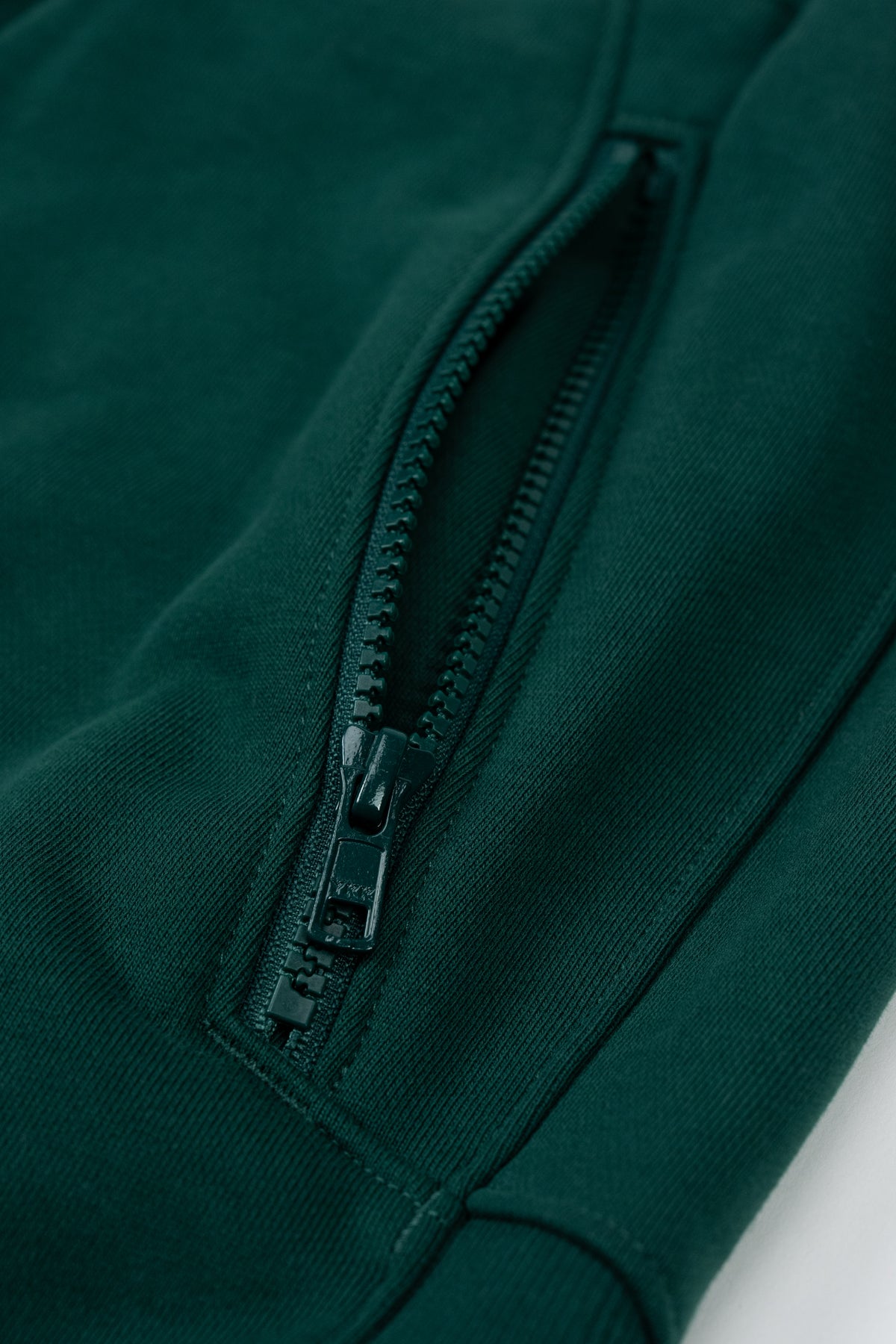 #color_dark green