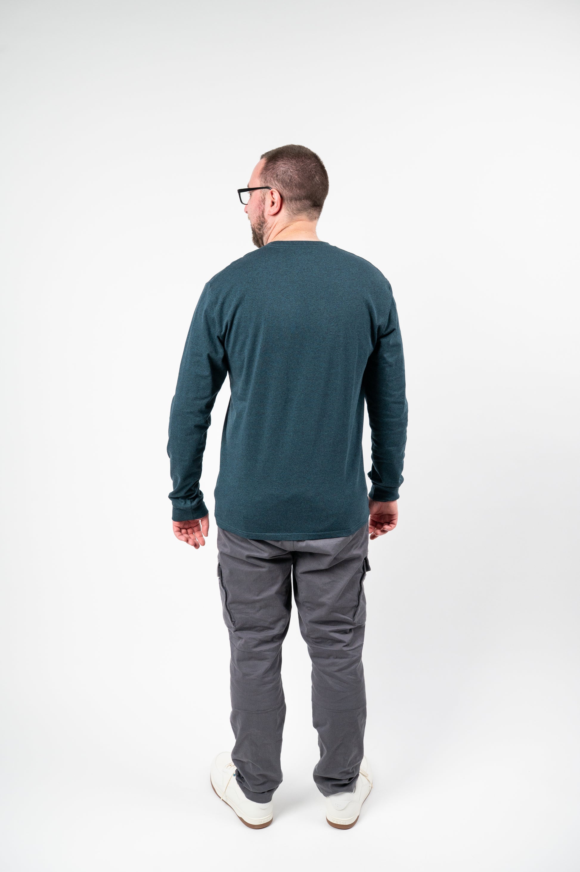 Model: Jamie: Size: Medium, Height: 5’11”/180cm