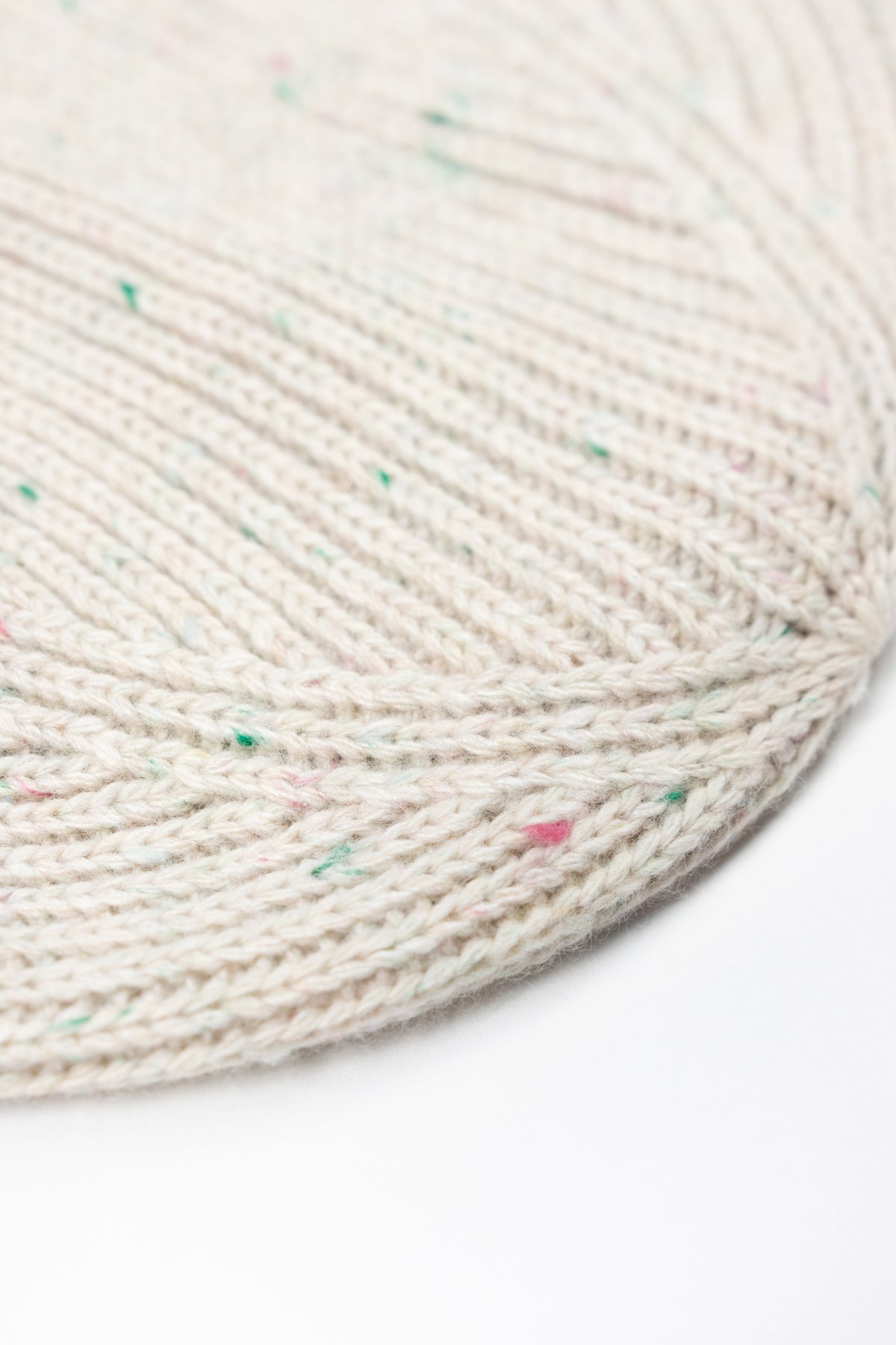 #color_off-white