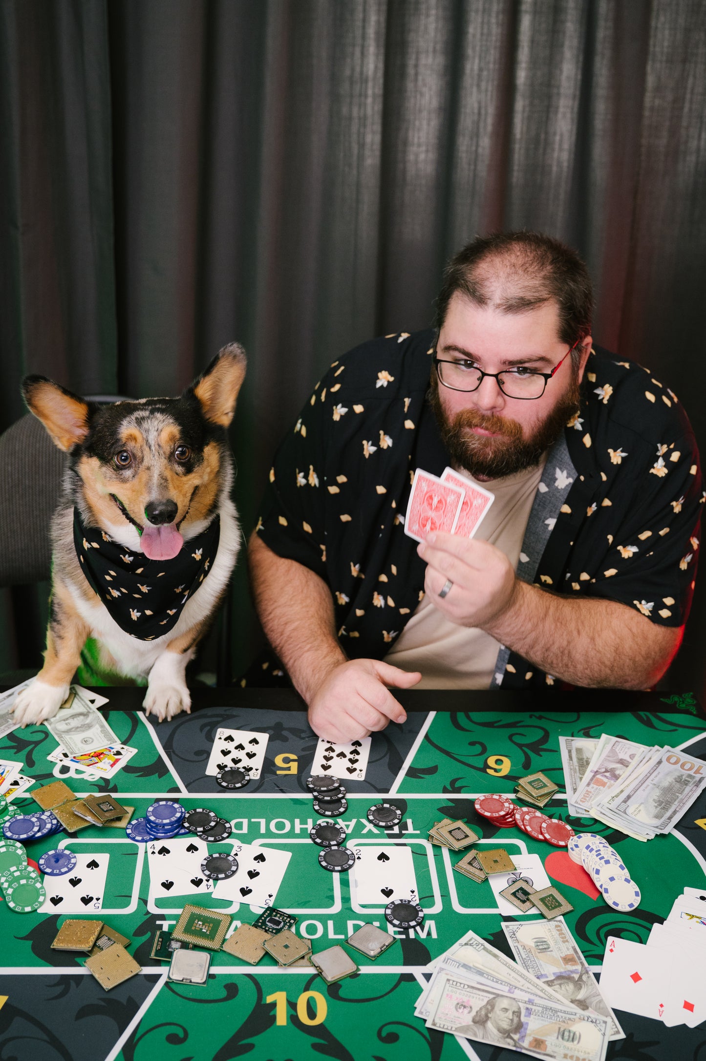 Model: Alex D, Size: XXX-Large, Height: 6’2”/188cm