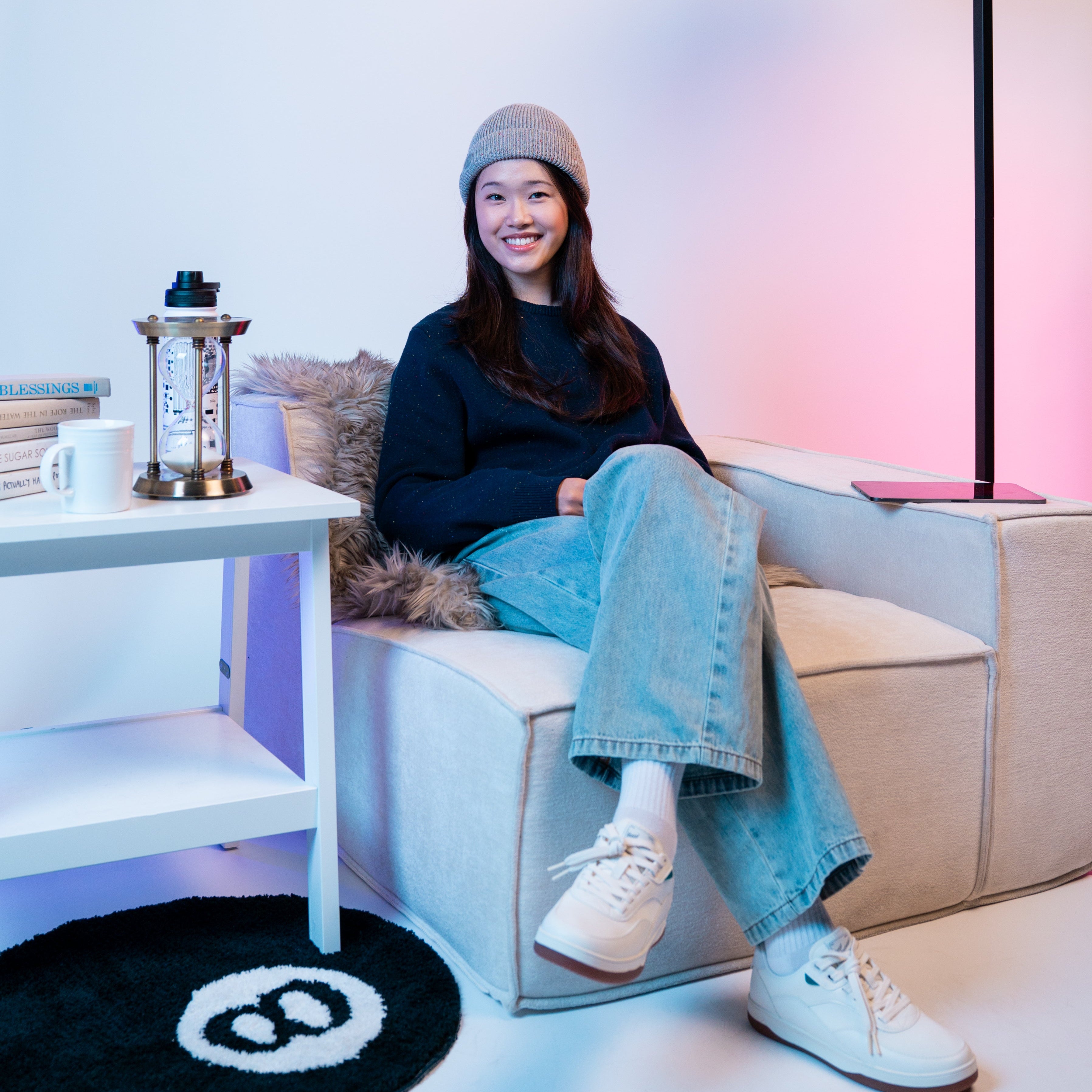 Model: Ashley W, Size: Short