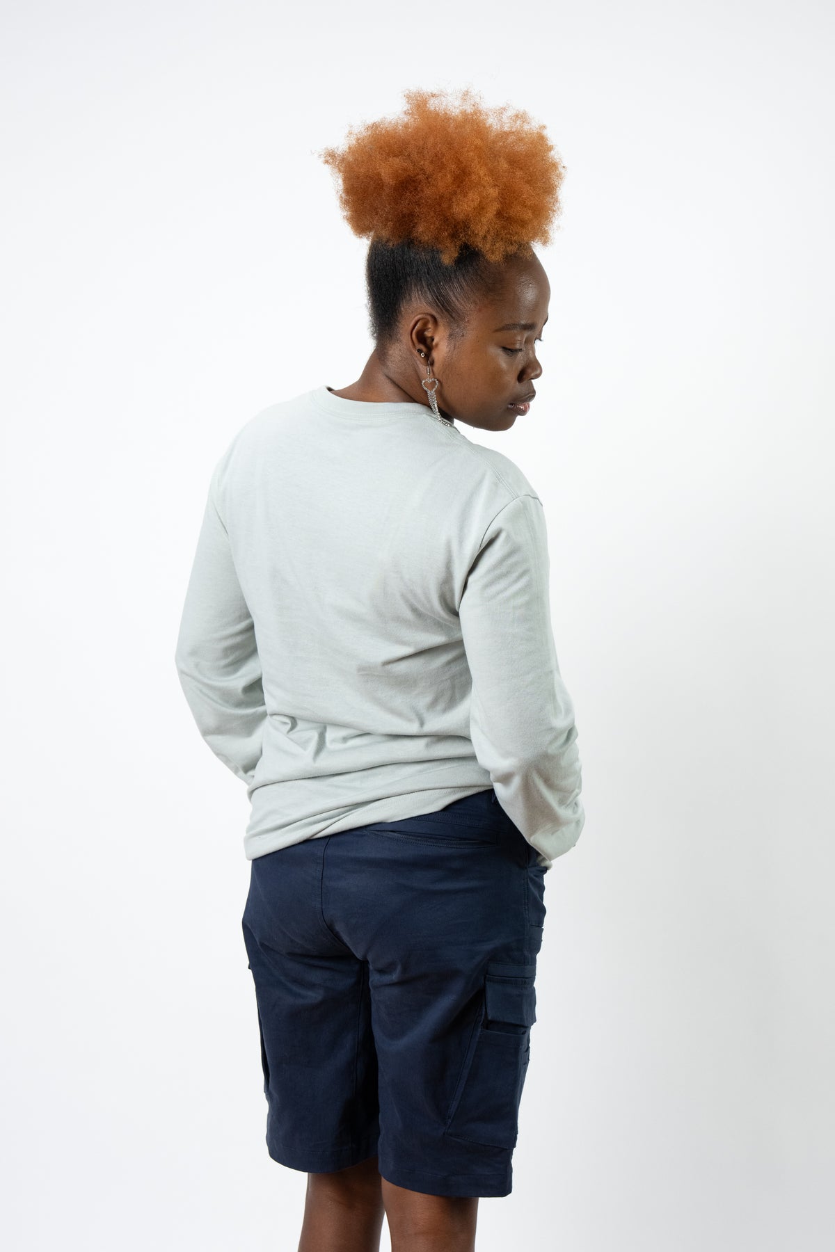 Model: Olamide, Height: 5’3“, Size: Small
